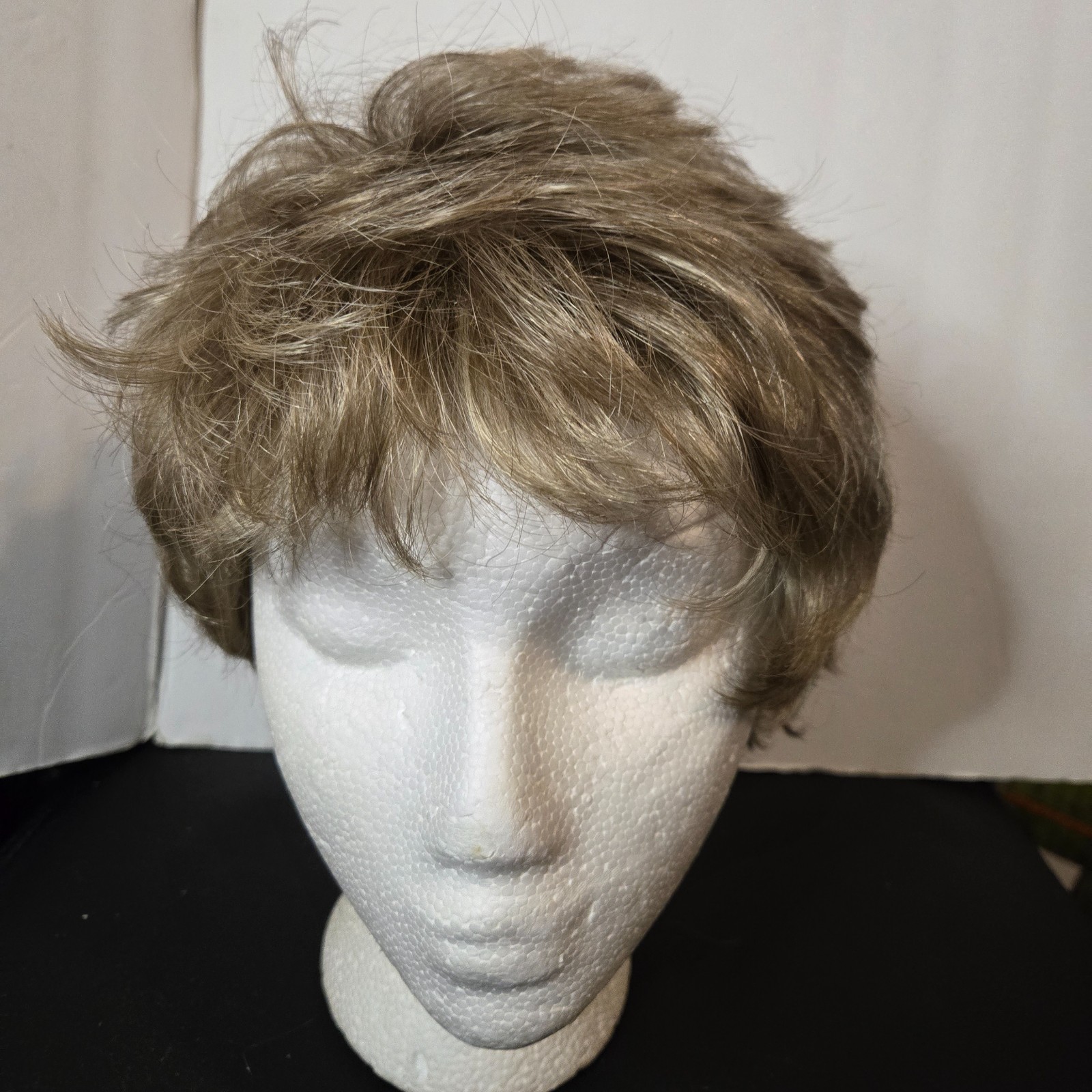 TWC Wig SERENITY Color #18/22 ASH BLONDE FROST Size Petite