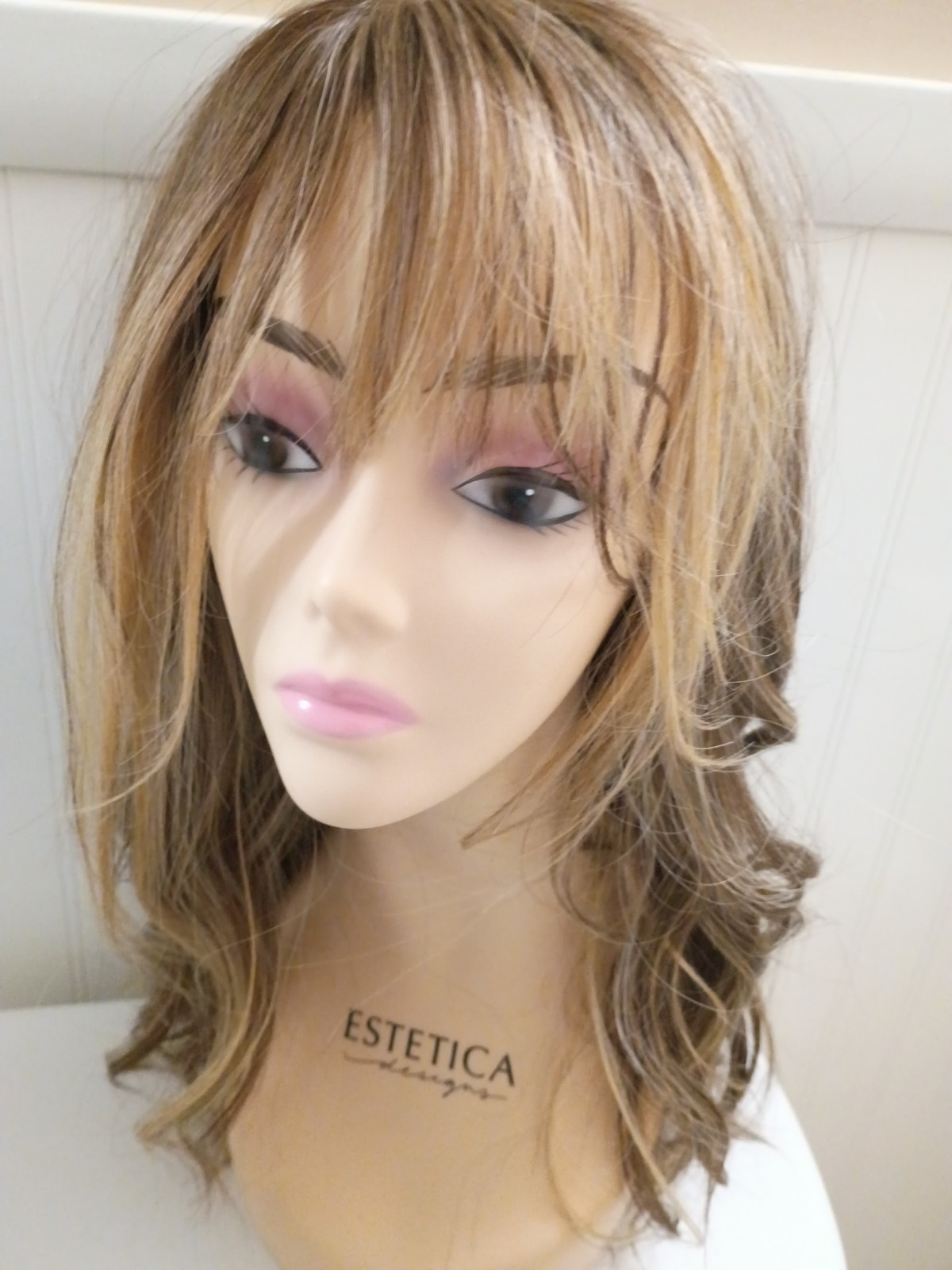 JB Wig Claire Mono Hazelnut 22” Synthetic Wig Bangs