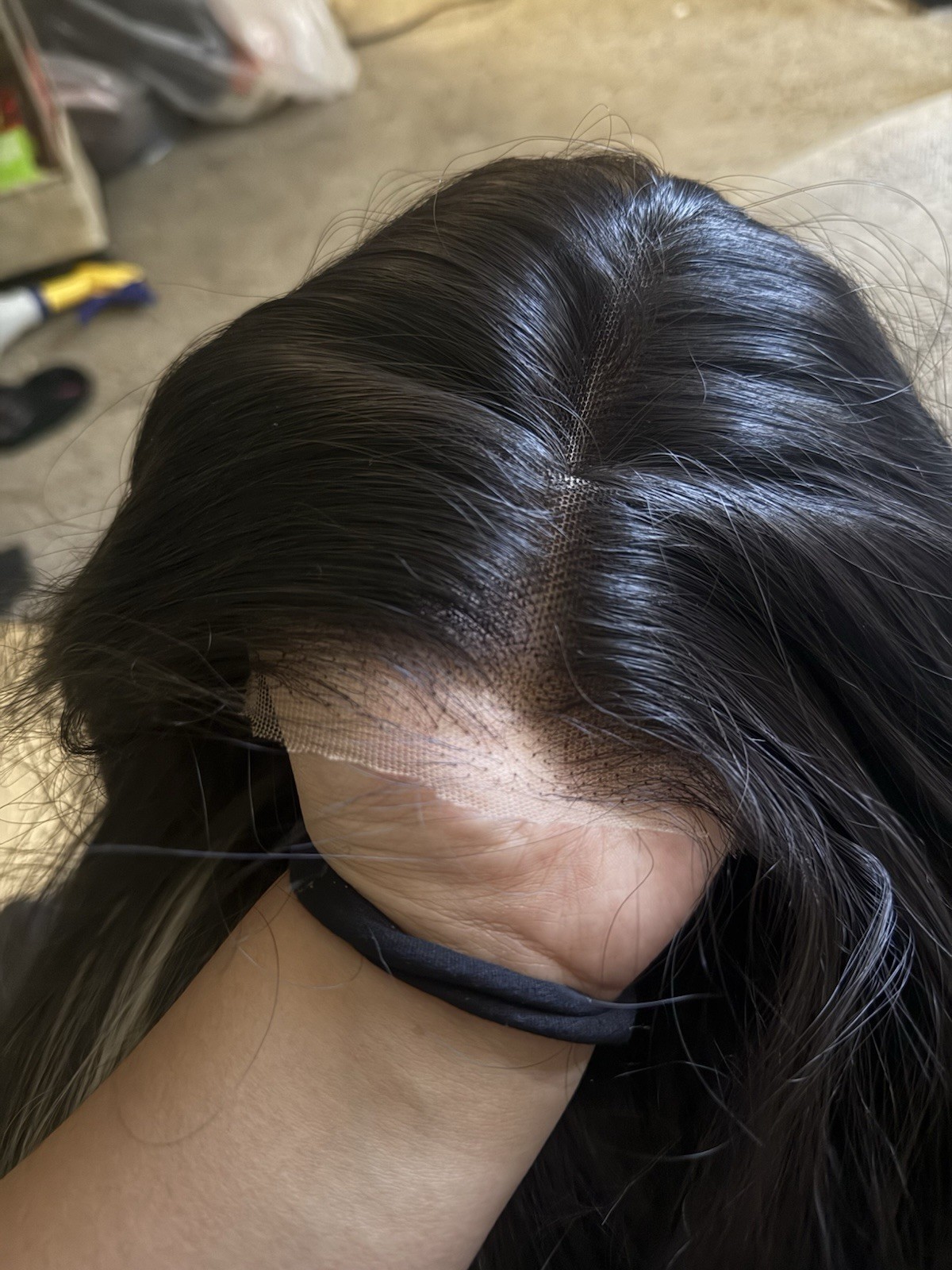 A Glueless Synthetic Layer Wig With A Lace Front And Pre Pluck Wig