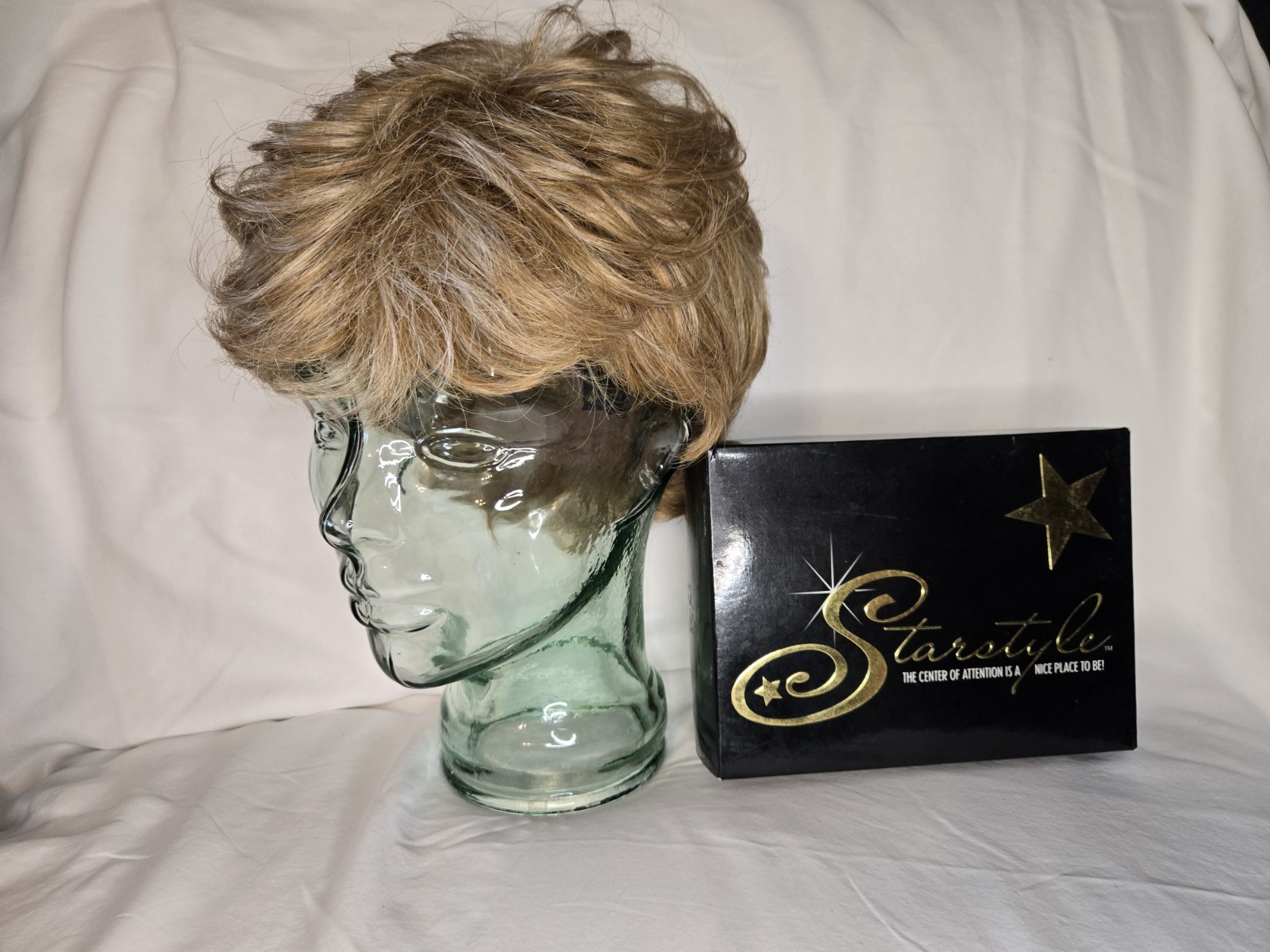 Starstyle TWC Wig 21.5-22.5 Average Blonde Bob Weft Hairpiece