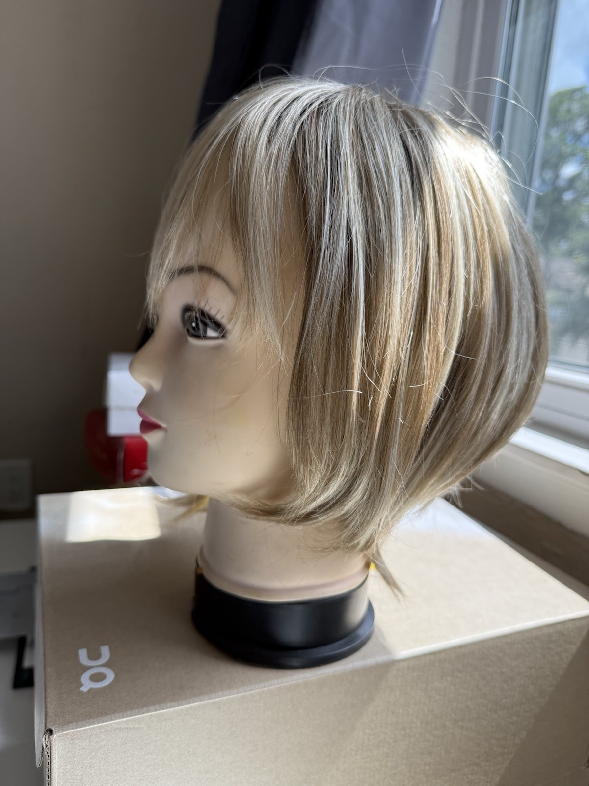 Renee of Paris Cameron Bob Wig 2362 Creamy Toffee-R Short Synthetic Wig
