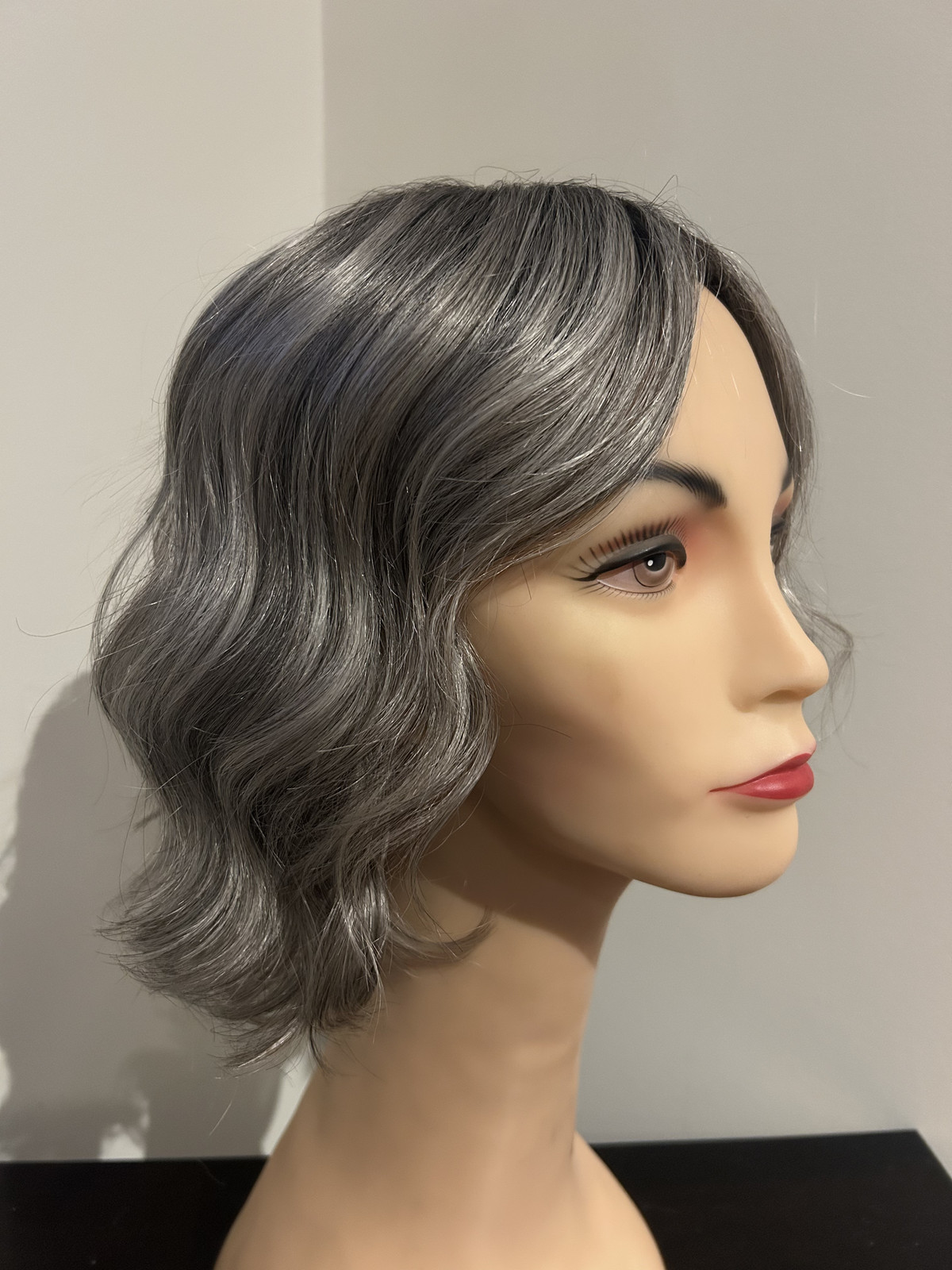 Jon Renau January Synthetic Wavy Bob Wig – Storm – Excellent