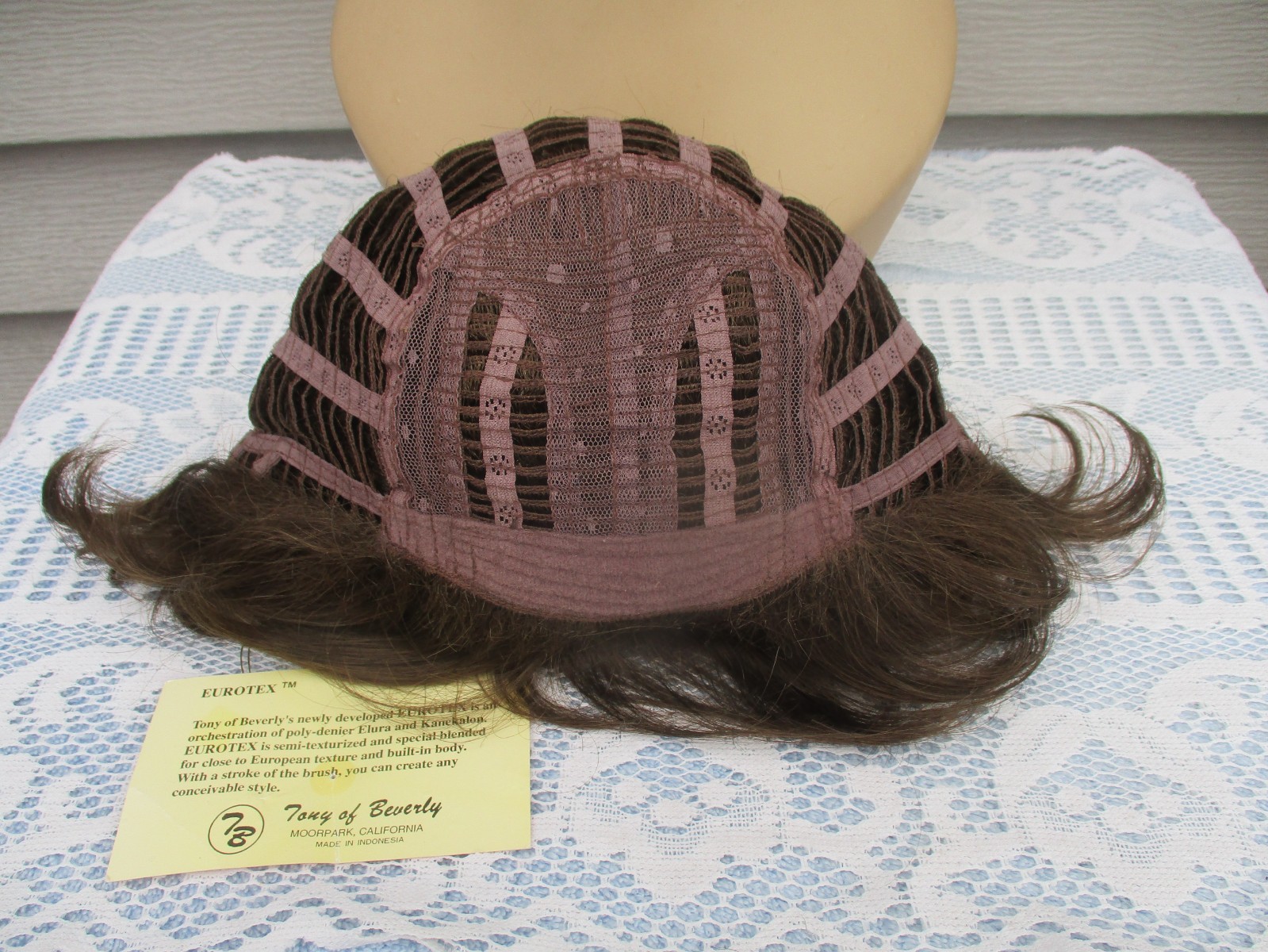 Tony of Beverly Wig JUDY Color #8 BROWN Elura Blend Synthetic Short Style UNWORN
