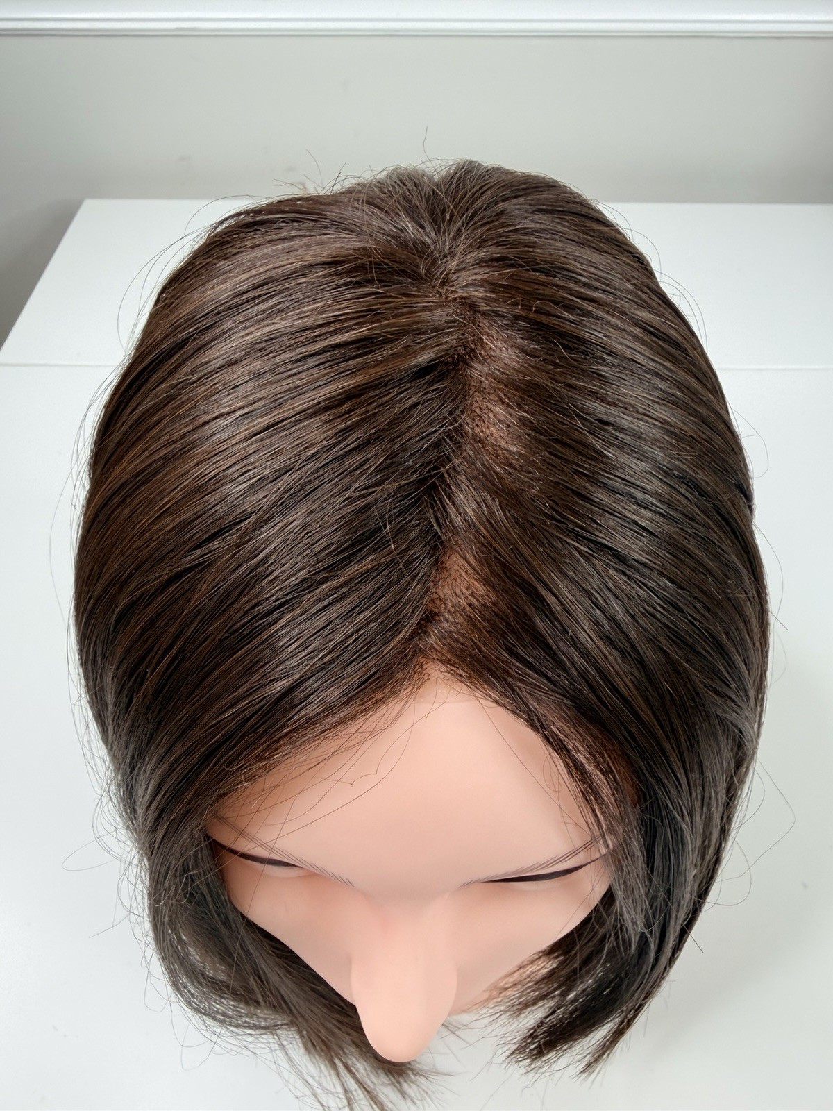 Raquel Welch Synthetic wig mono top Lace Front Wig RL 4/6 15743 angled Bob