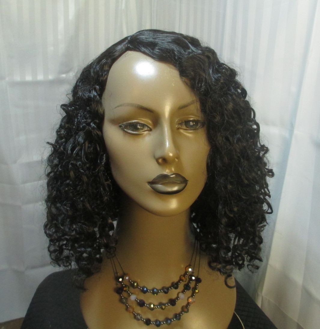 Med long curly wig right skin part color black 1B cute very curly & thick New