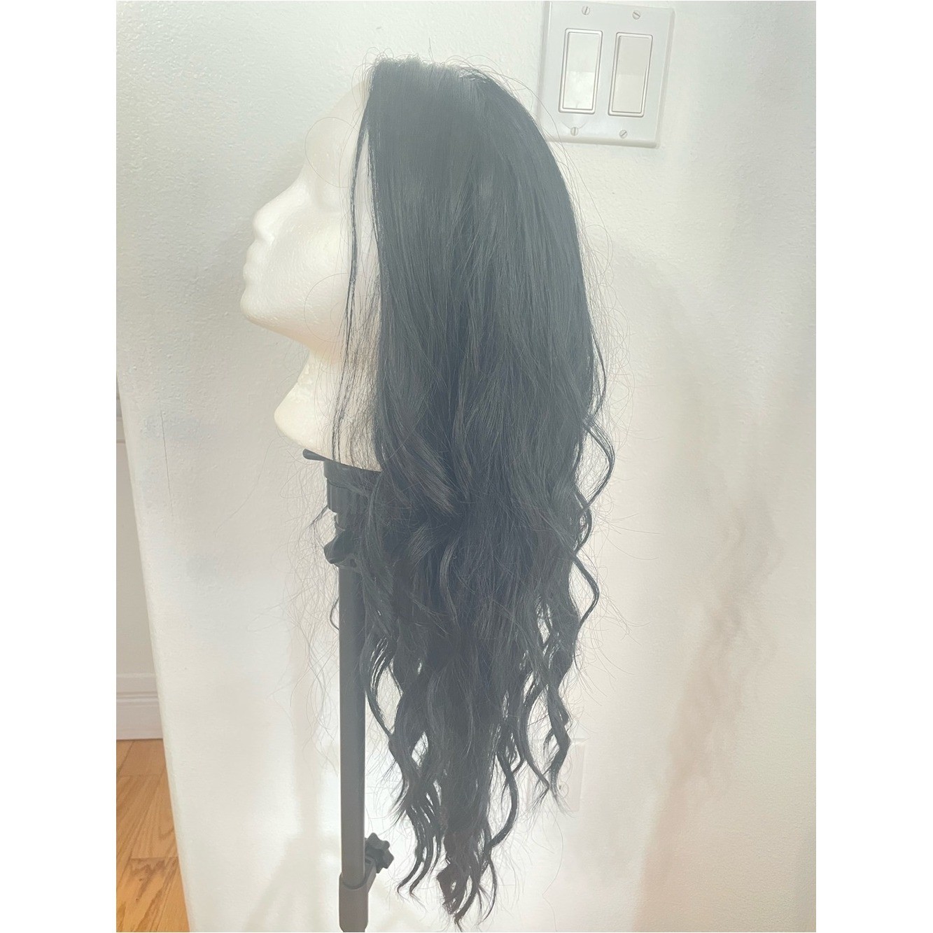 NEW AISI 26″ Black Wavy Women’s Hair Synthetic Wig