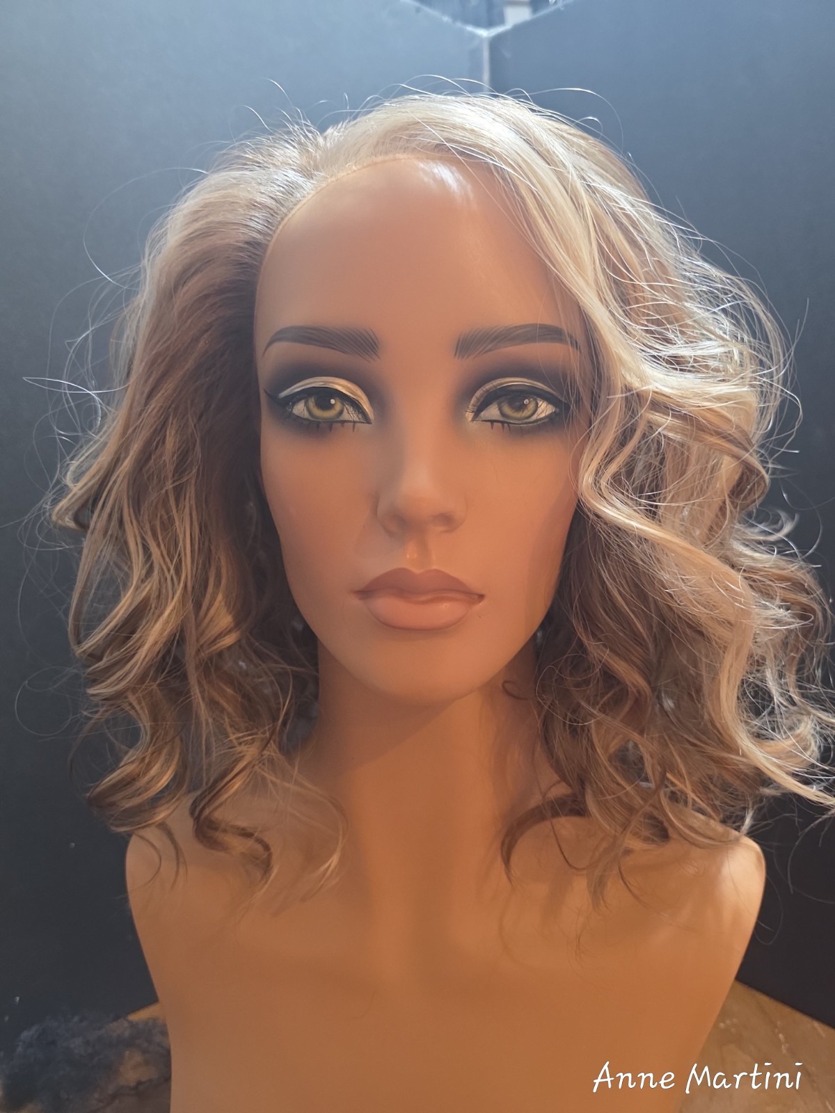CSC NIA WIG Women’s Lace Front Curly Bob Wig Layered Blonde Light Brown Natural