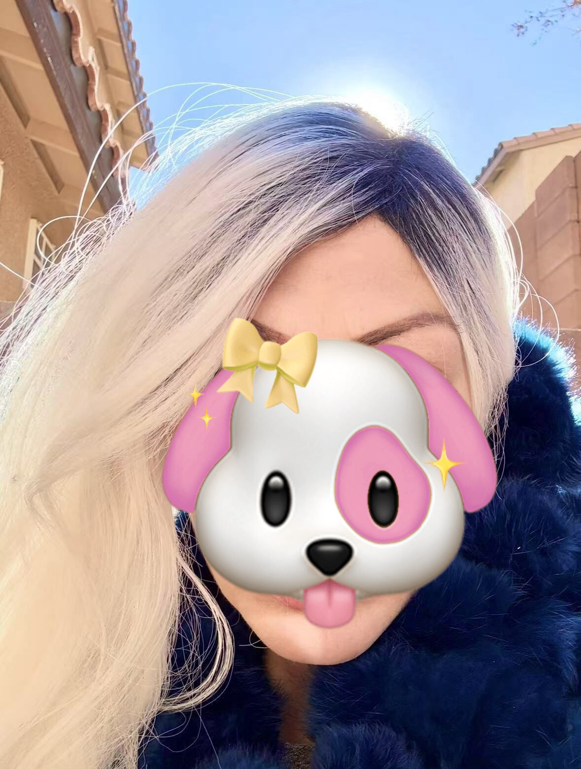 Ash Gray to Silver White Ombre Wavy Curly Blonde Wig Shoulder Length Women Hair