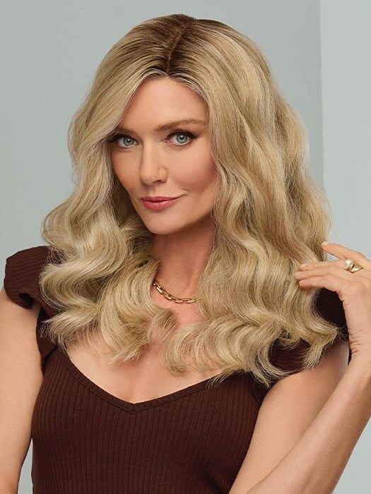 Raquel Welch Wig New In Box Day To Date SS10/22 Shaded Iced Cappuccino Only One