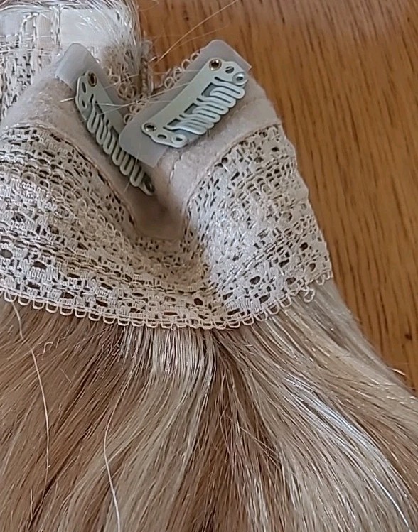 Sunny Hair Wire Extentions Highlighted Honey Blond Rent LineHuman 16″ 80g $92