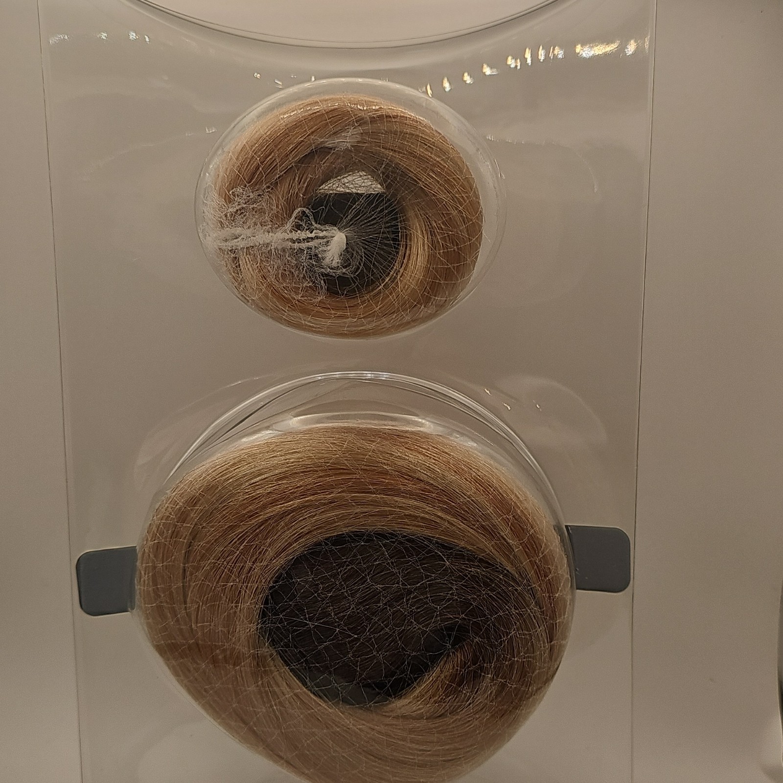BELLAMI Silk Seam Clip-In Extensions 20 in 180g Cool Rooted Brown /Butter Blond