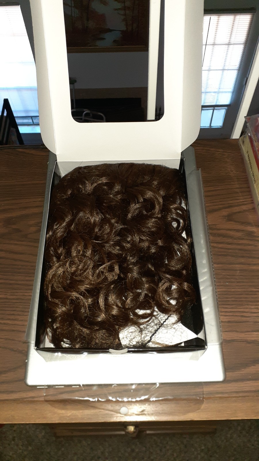 Foxy Silver Natalia Wig – Color F1B/30 – New Open Box