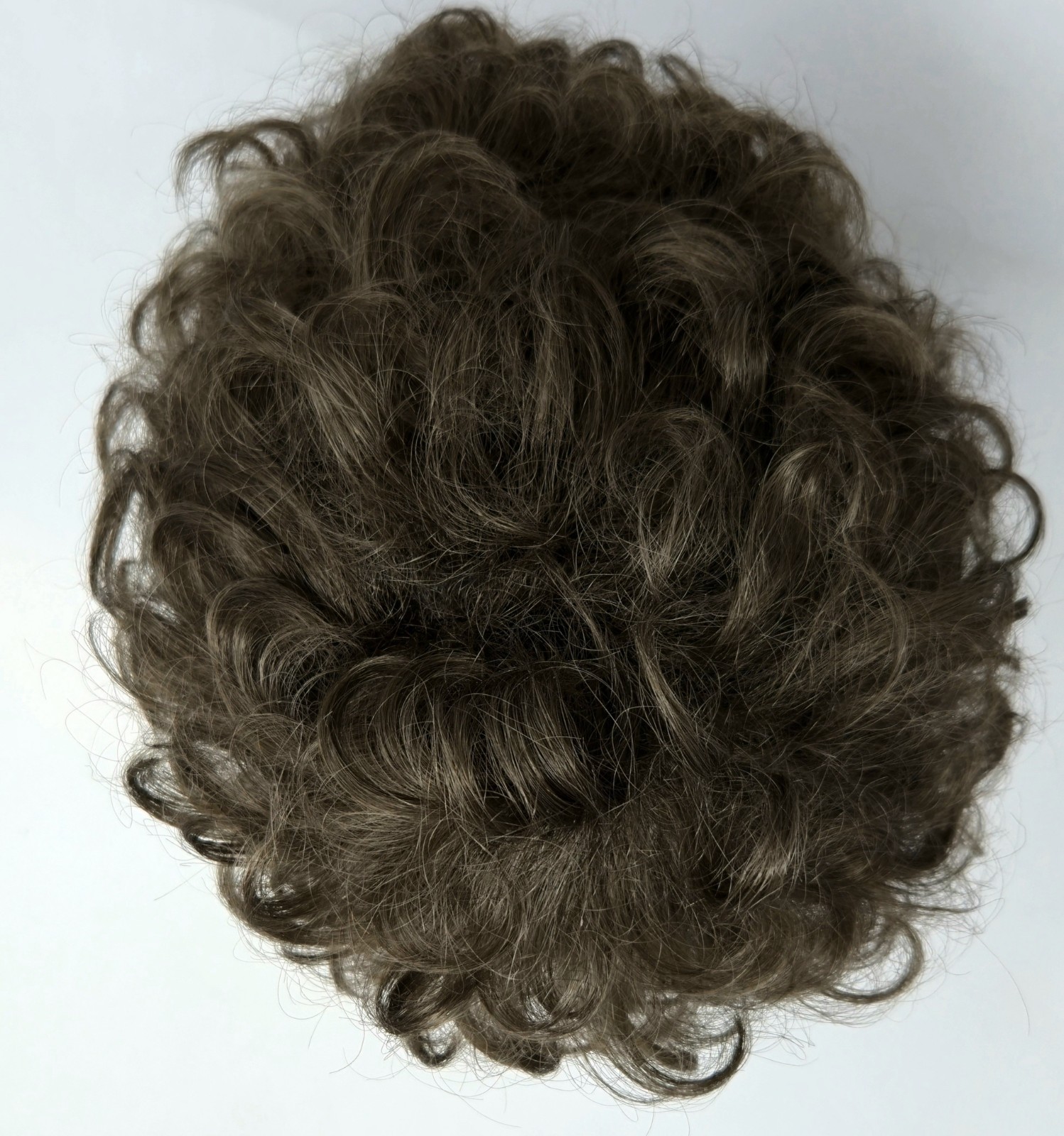 The Wig Company TWC Curly Short Brown Costume Cosplay Hair Average (21″-22″)