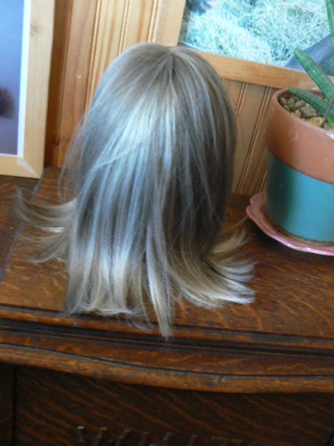 SALT AND PEPPER WIG FOR WOMAN USED ONCE