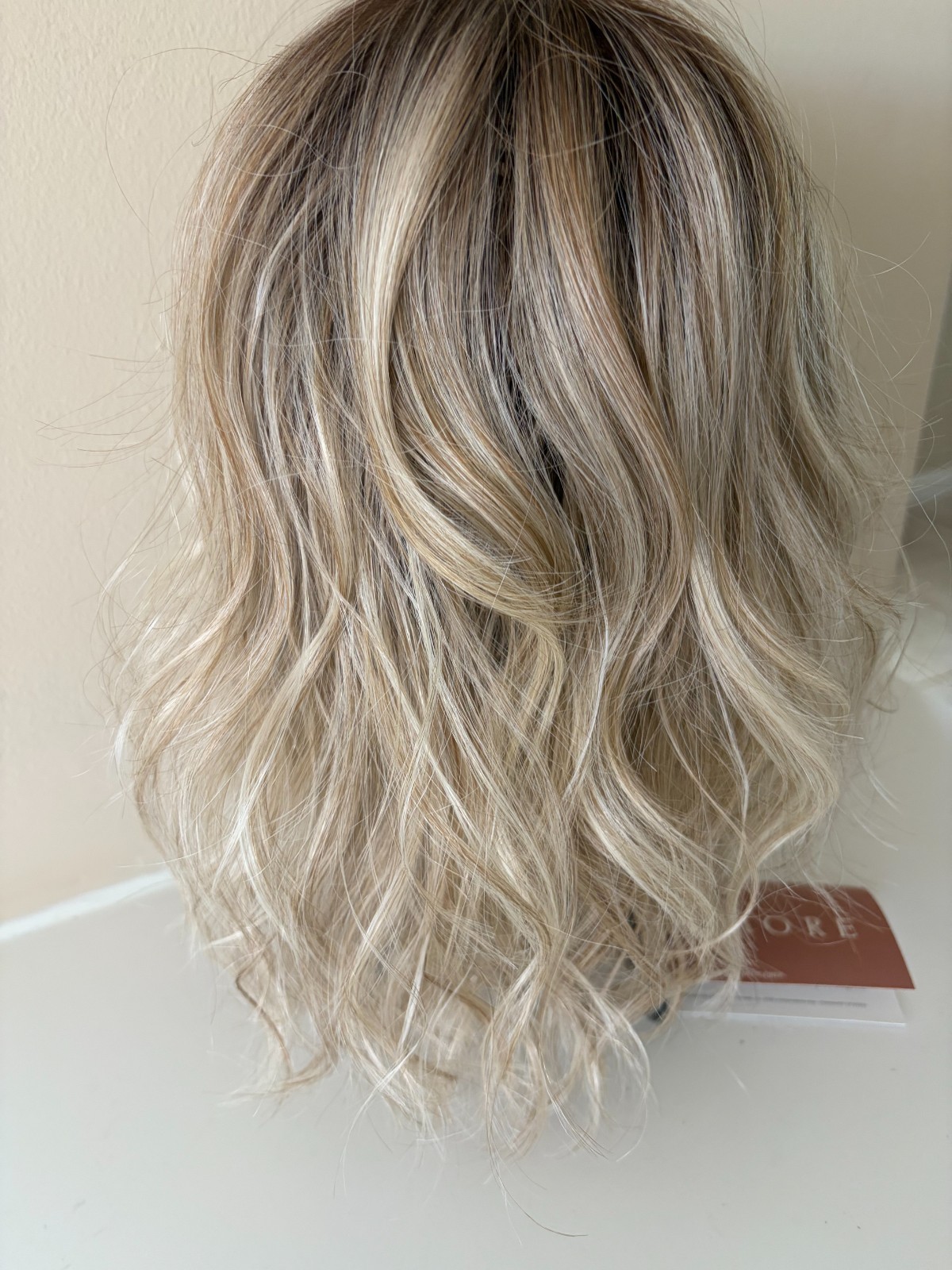 Amore Rohan Wig Sea Salt Blonde Rooted NWT