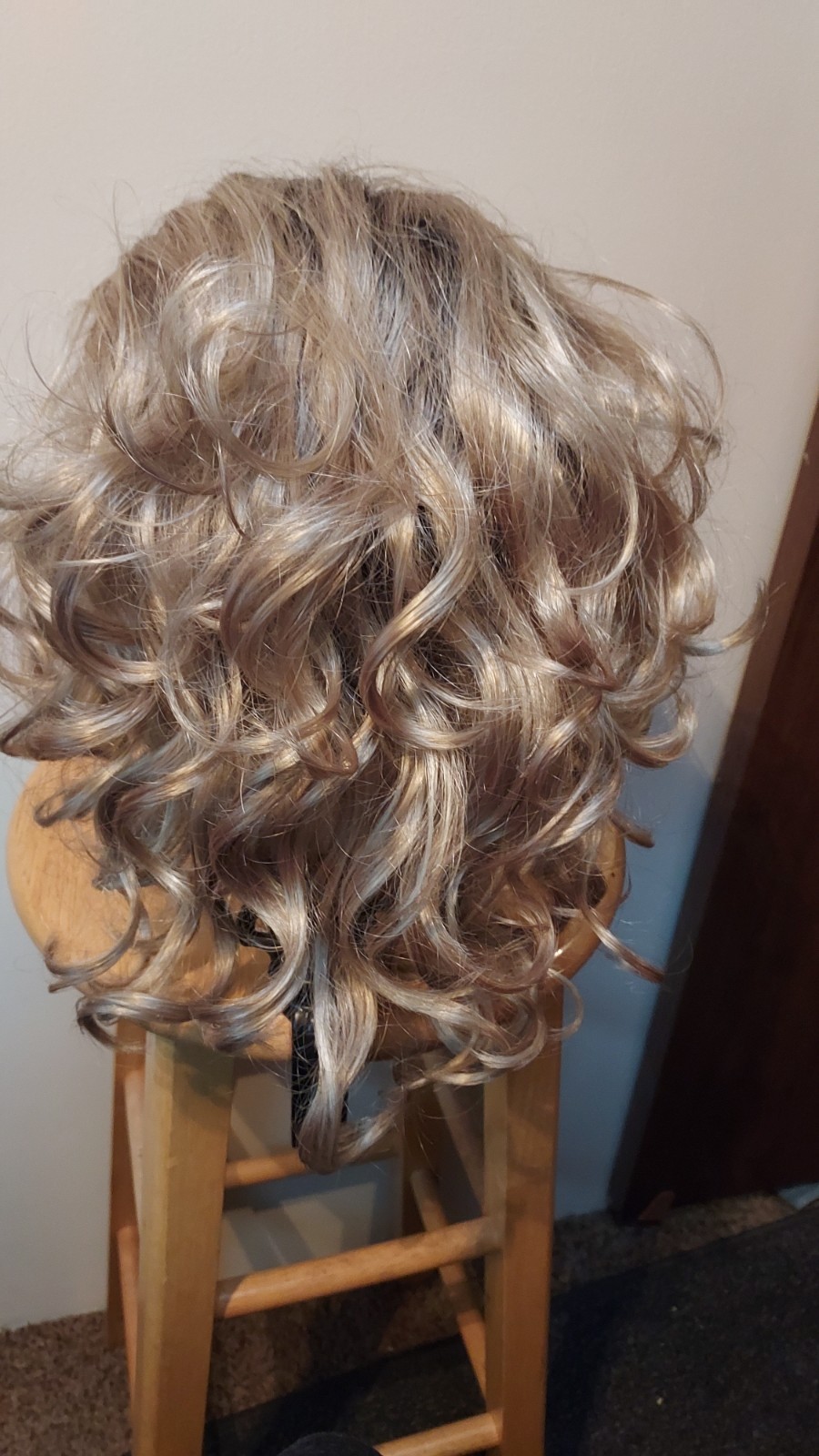 Vibrant curly wig 14/88 #8 by TWC/Fashion Club in excellent condition.