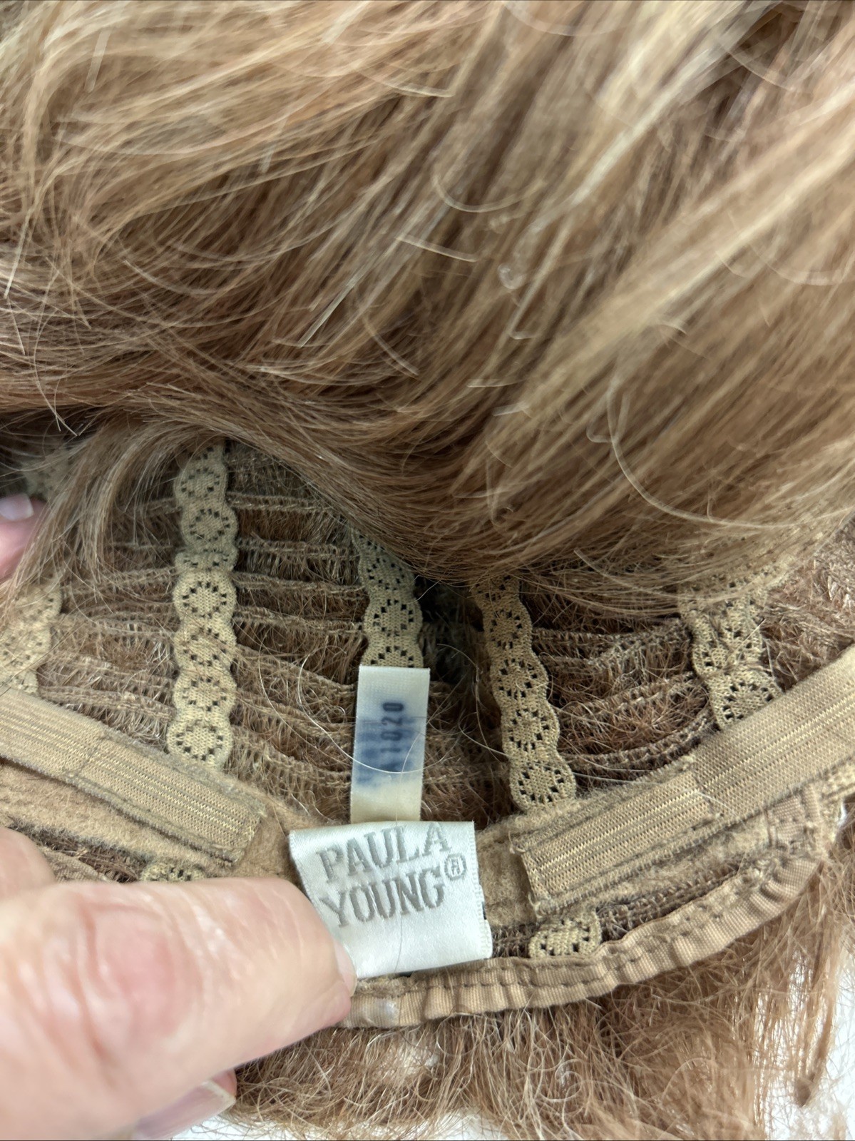 Paula Young Woman’s Average Wig Preowned MEDIUM AUBURN #C