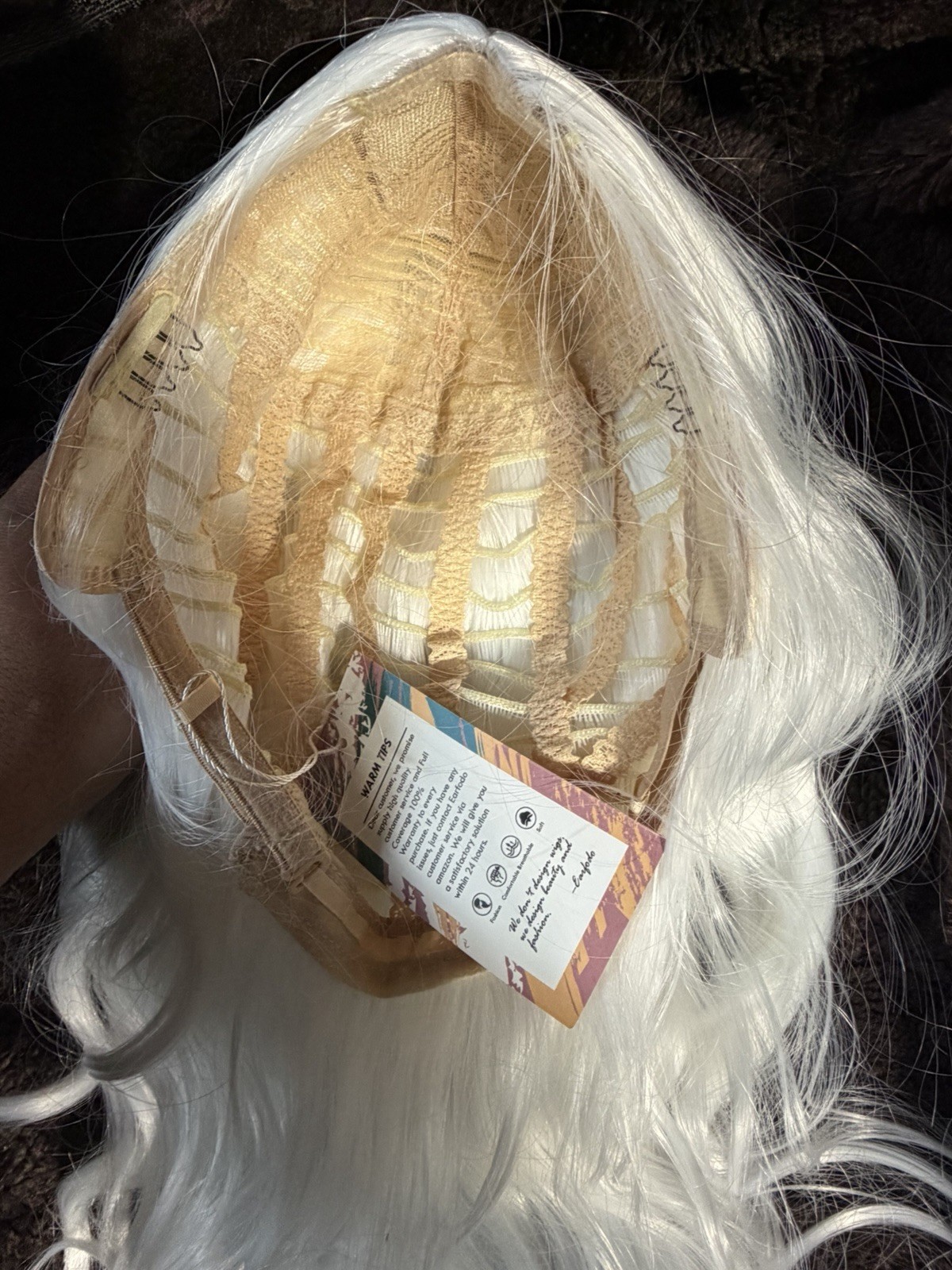 Ear fodo White Wavy Synthetic Wig 24in Adjustable Straps Classic Cap