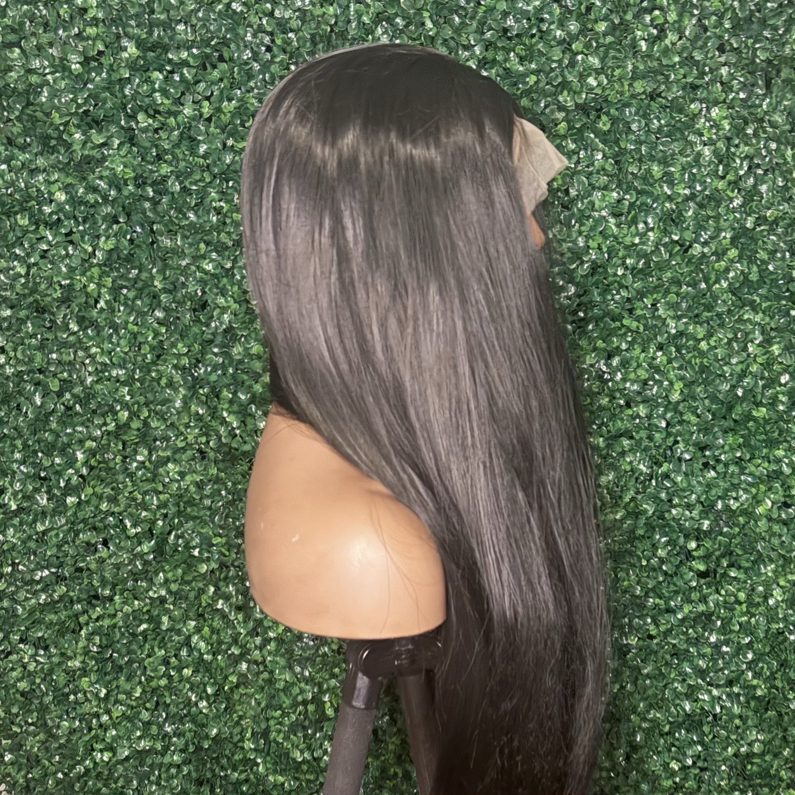 BRAND NEW 28inch Jet Black Luxury Straight Lace Front Wig