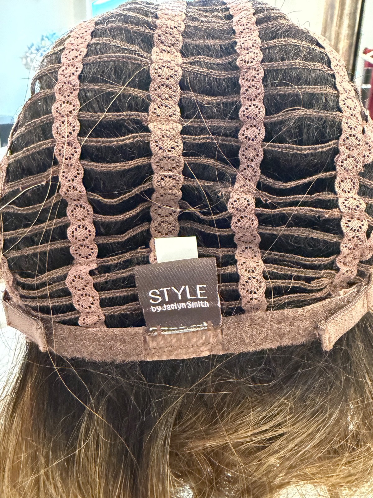 Women’s Layered Wavy Wig—Jaclyn Smith “Heatwave” in 8/27#4