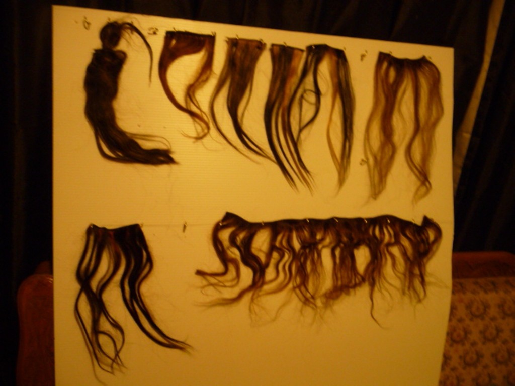 Glue in Black,Blonde,Brown Assorted Pcs synthetic Hair Weave Lengths 43″ Long 12