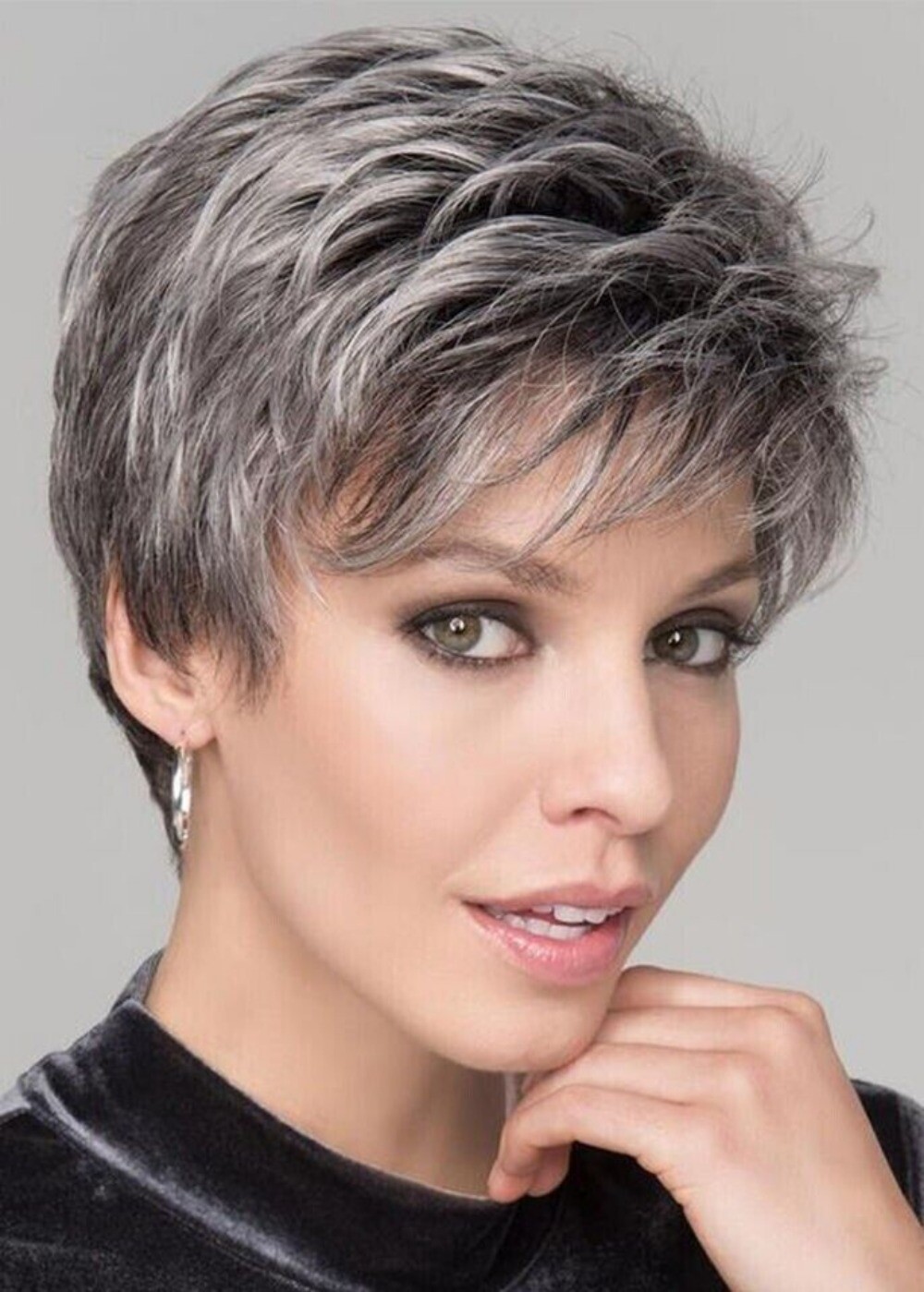 Women fashion 6 Inch Gray Salt and Pepper Short Choppy Layered Capless Wigs