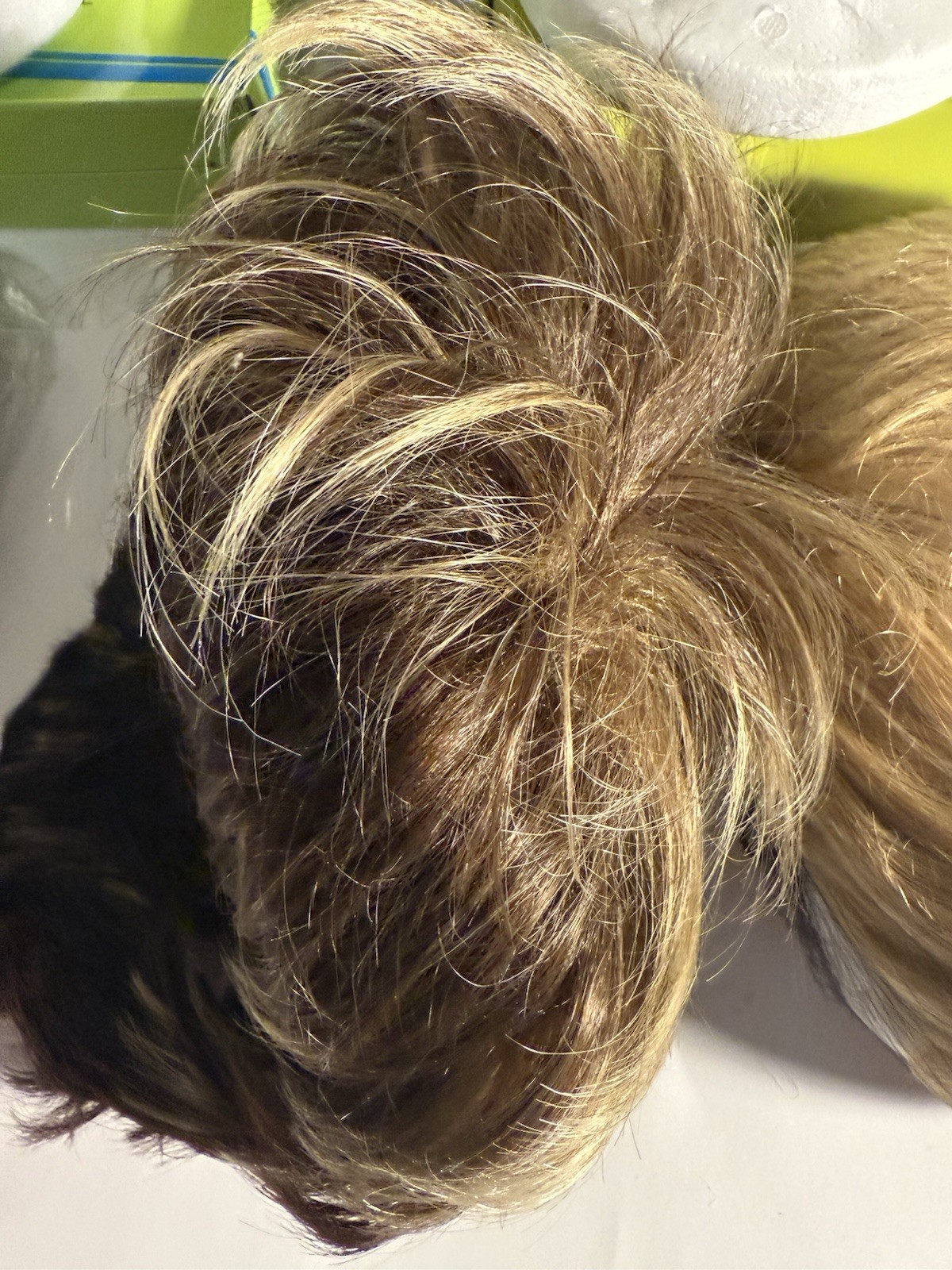 LOT (5) WOMENS WIGS TWC BASIC AND WIG SHOP