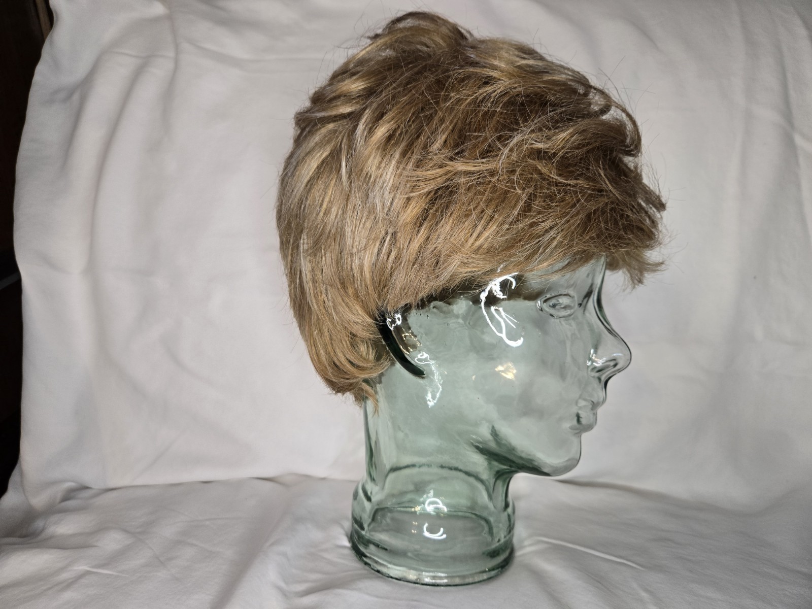 Starstyle TWC Wig 21.5-22.5 Average Blonde Bob Weft Hairpiece