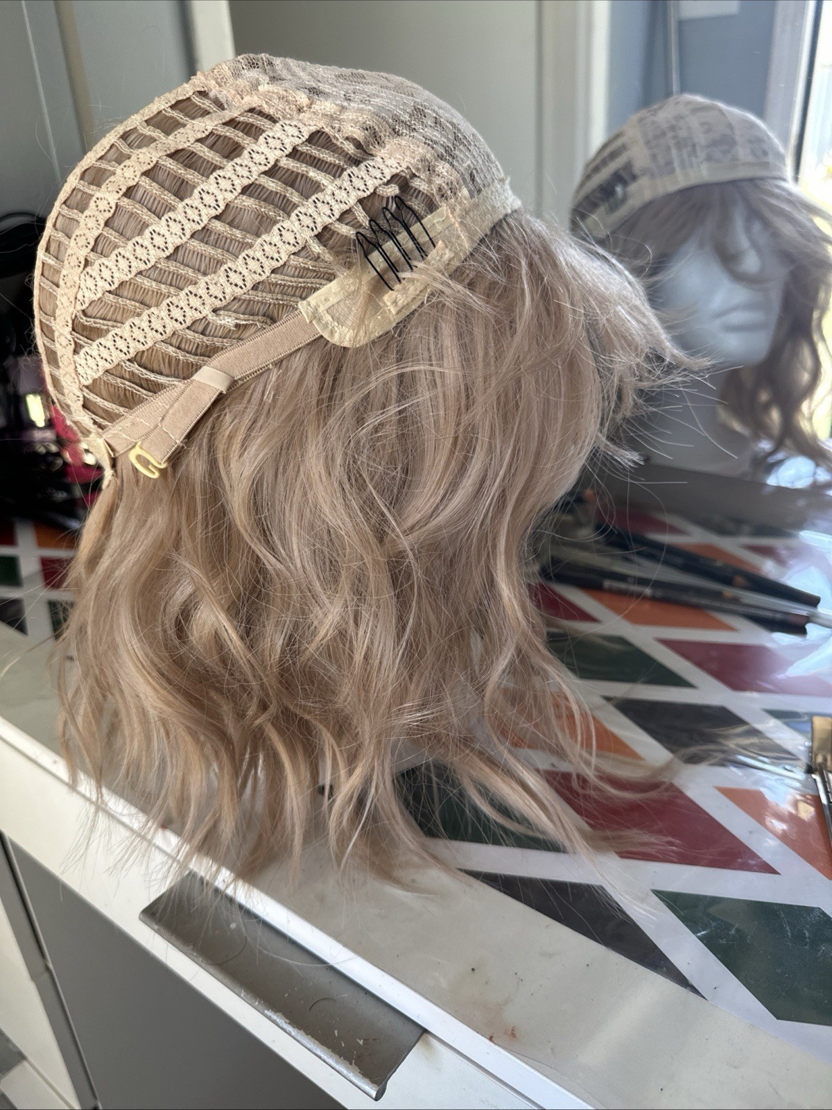Blonde Wig – Straight Lace Front Adjustable Strap Synthetic Middle-Part 11-20 in