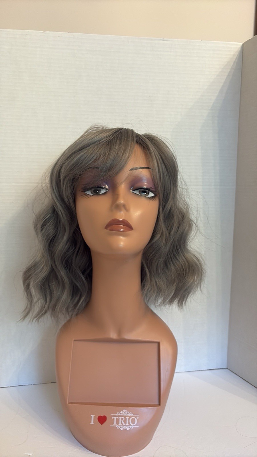 Silky Ash Silver Gray Silver Wig Beach Wave Bob Lob New Convertible Bangs