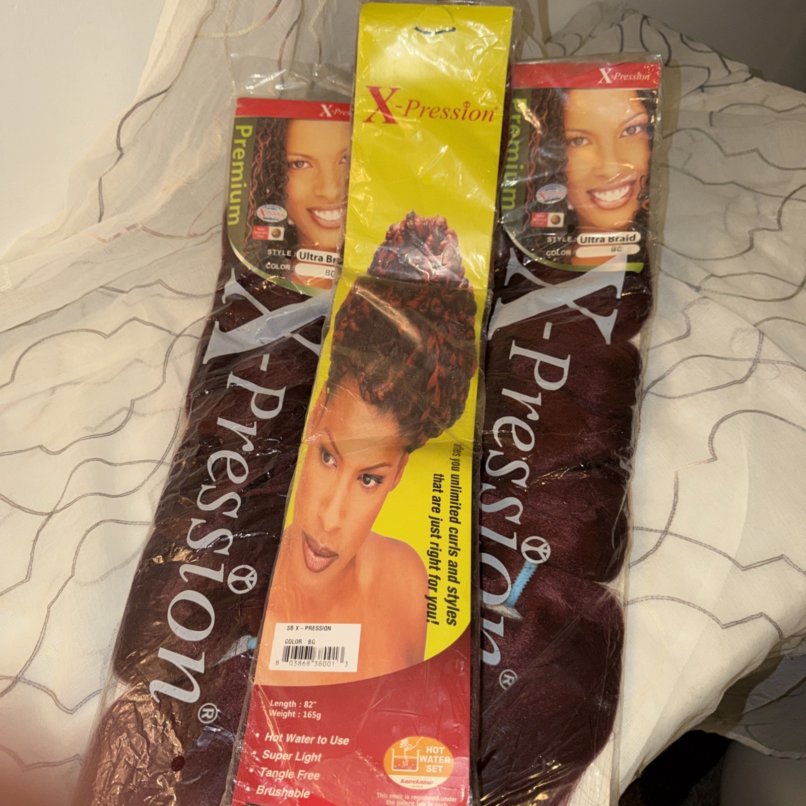 Three Pack Of Expressions Braiding Hair Premium 82 Inch Length Hot Water Set