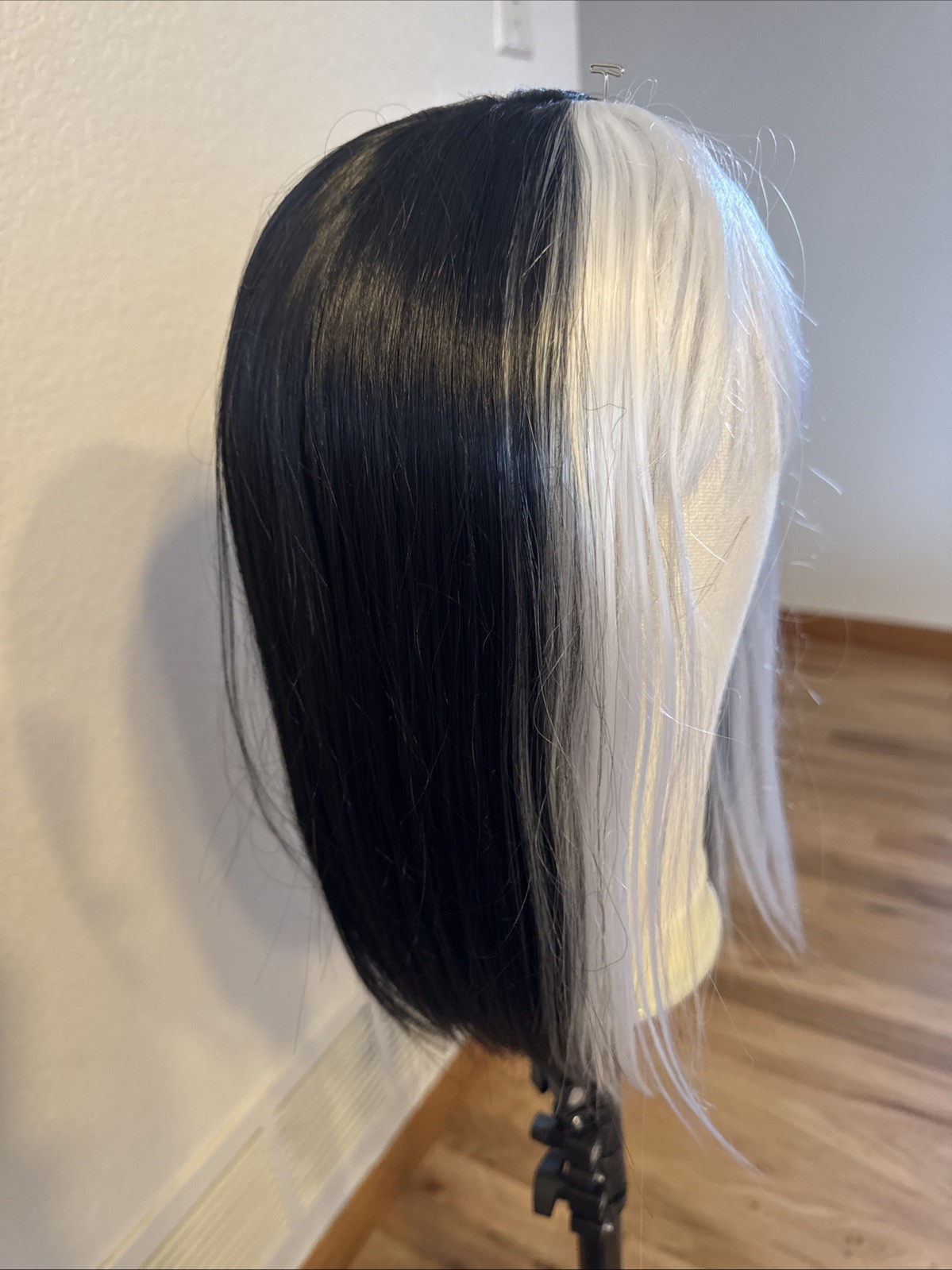 Topper White Black Topper 16” feels Like Real Hair. Wavy 152
