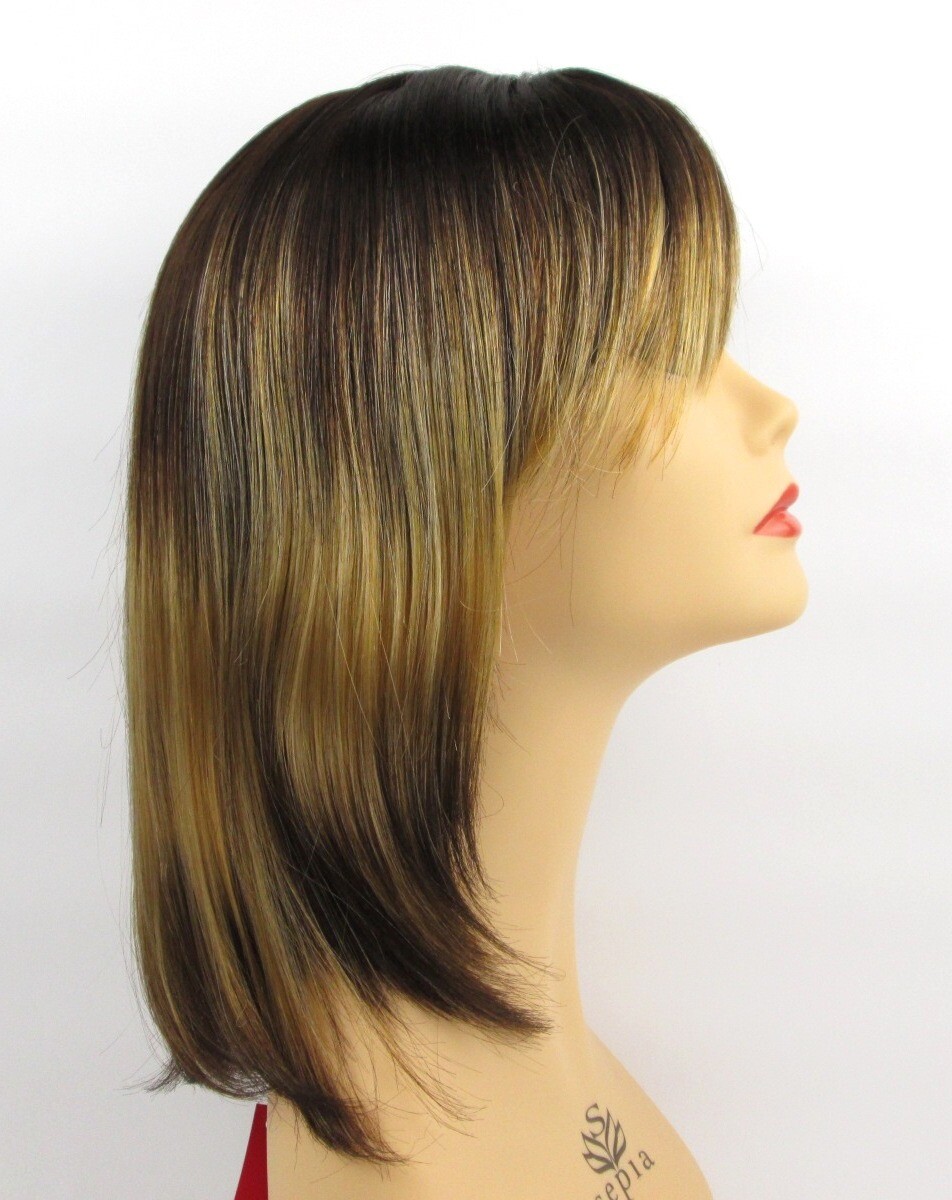 WOMEN SHOULDER-LENGTH STRAIGHT HAIR LAYERED WIG W/ BEVELED ENDS & BANGS SKIN TOP