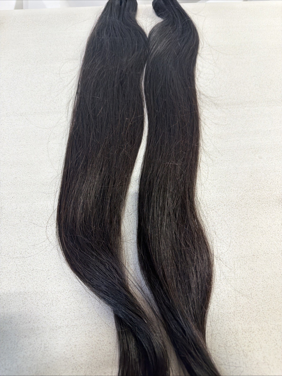 RAW UNPROCESSED HUMAN HAIR BUNDLES 26,28in