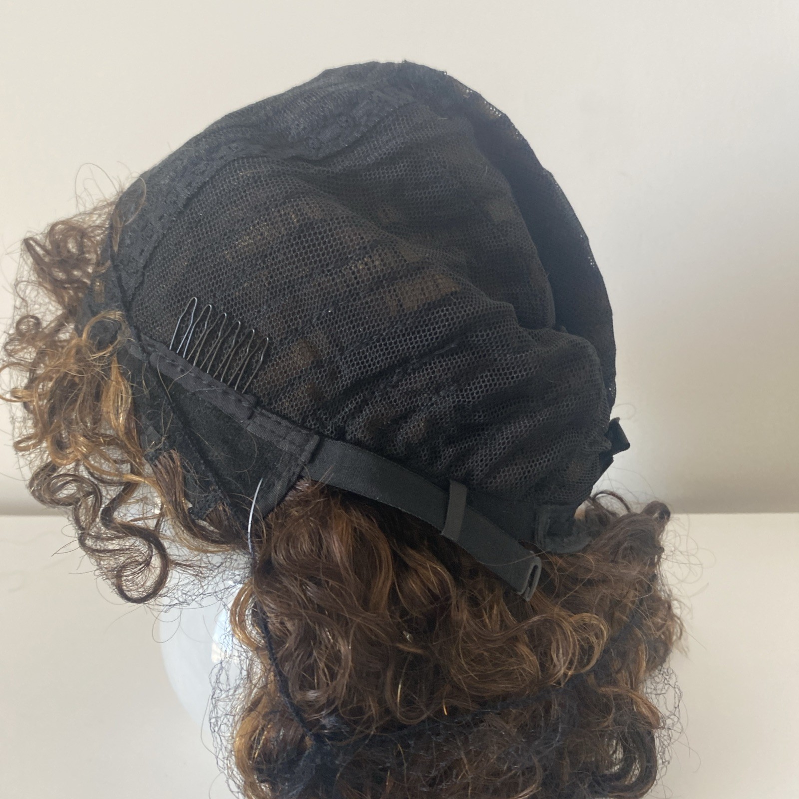 Spotlight 100% Human Hair Wig Kinky Curly ES WH Lucerne 12” Color P4/30/27 NEW