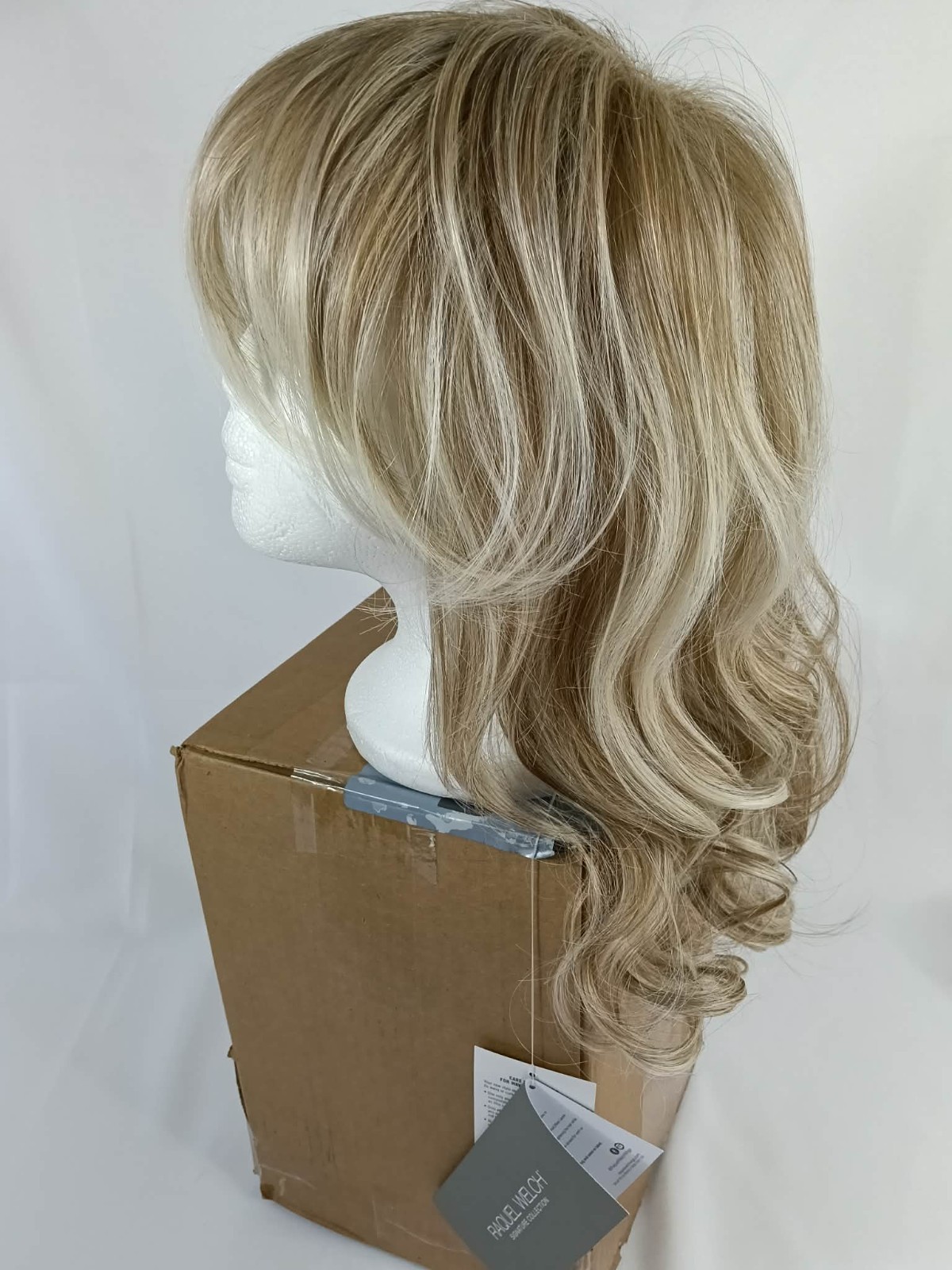 Raquel Welch Long Always Average CAP RL19/23 Biscuit Wig / New, Read*