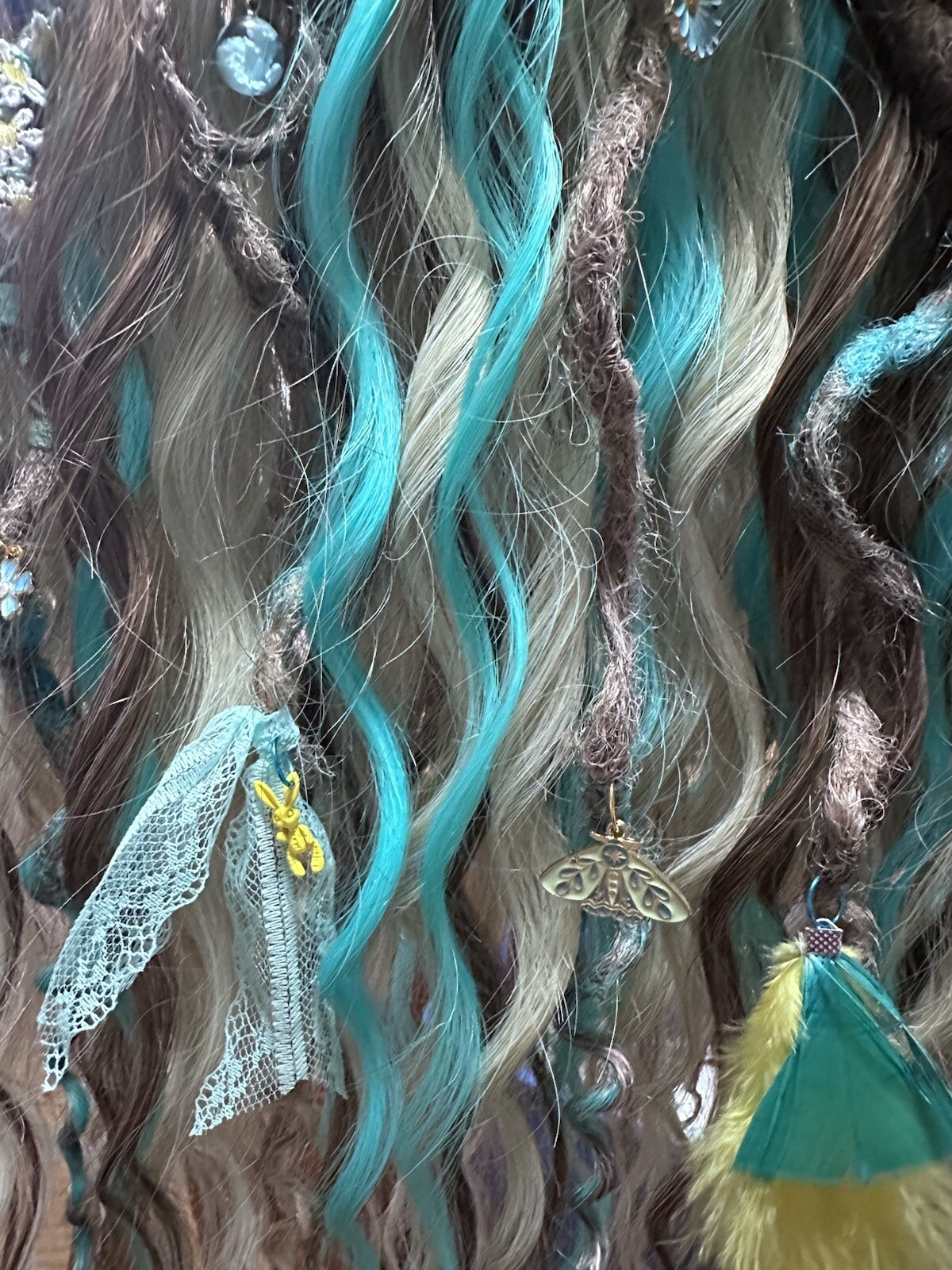 Dreadlocks Boho Curls DE 60 pieces – 120 ends + free elastic band decoration