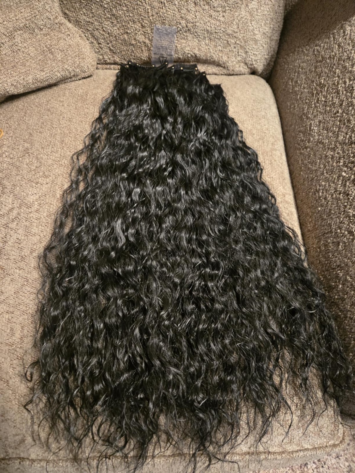 Snap-Clip on Wavy Hair Extensions 24″ Lace Weft 9 Pieces Soft and Natural New