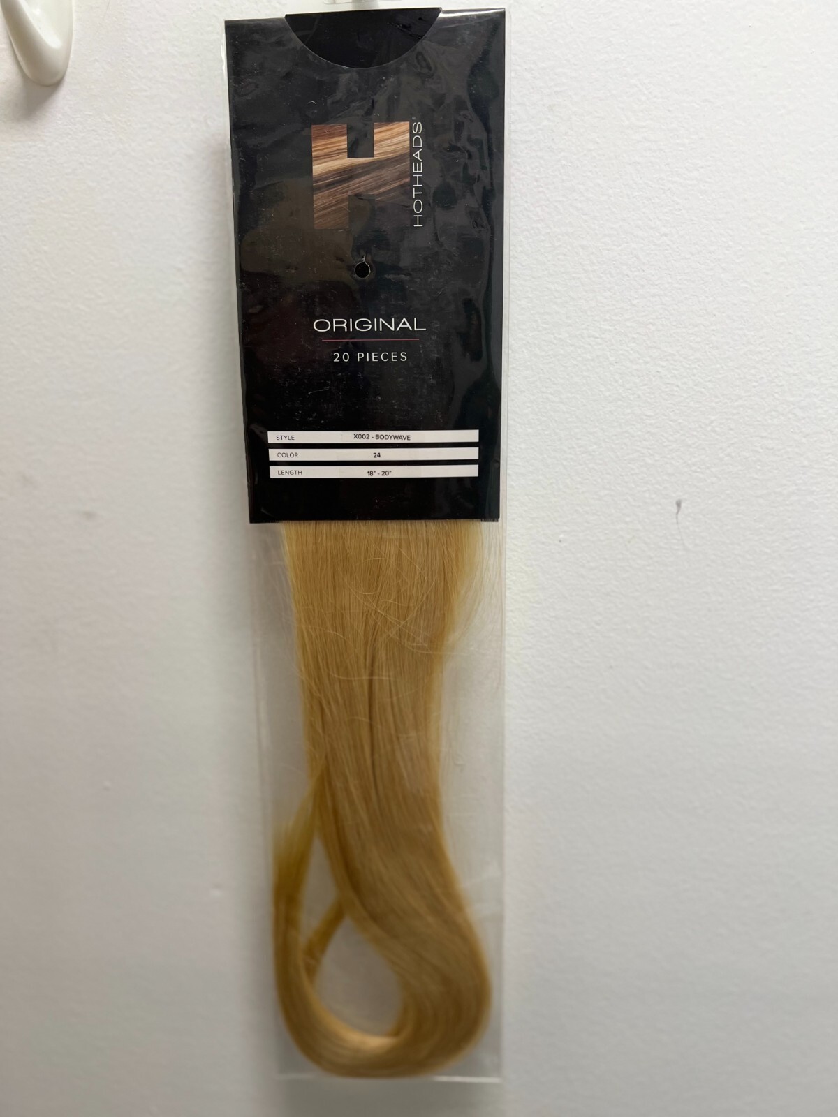 HOTHEADS Hair Extensions / Tape-ins / #24 / 18-20″ / Brand New / Body Waved