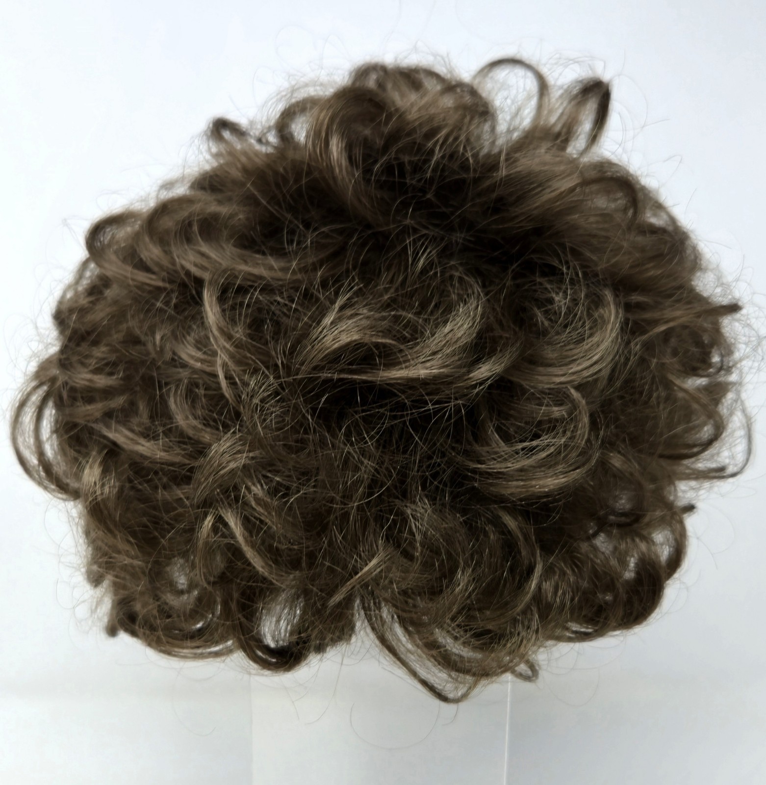 The Wig Company TWC Curly Short Brown Costume Cosplay Hair Average (21″-22″)