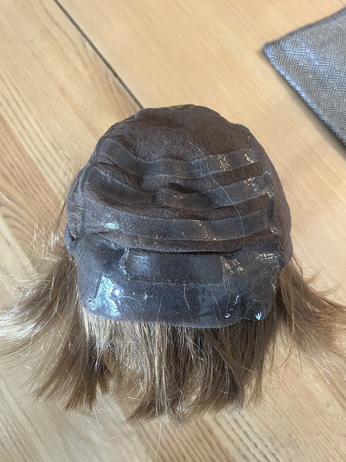 Real Human hair wig medium brown with red tinge… preowned