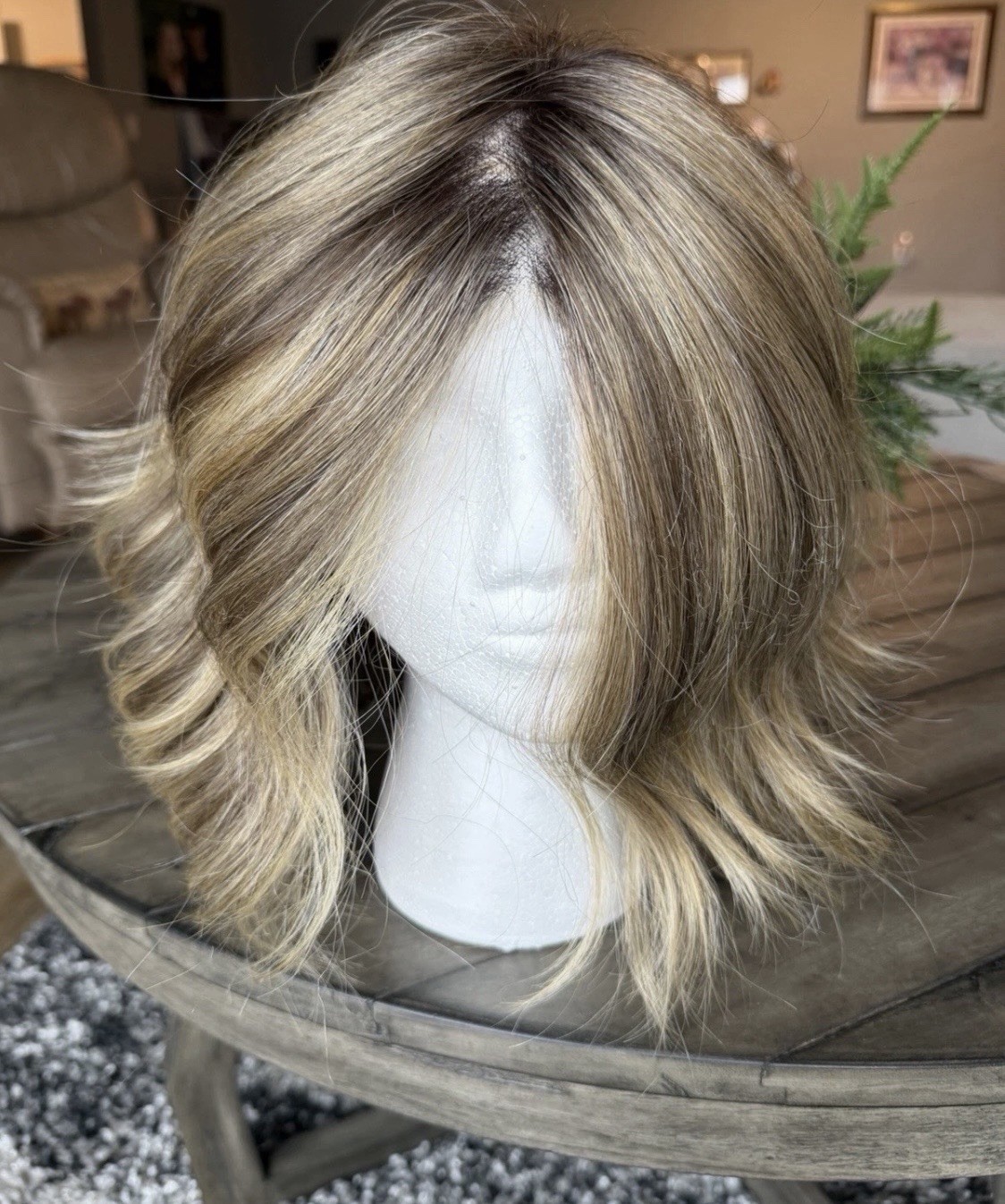 Raquel Welch Wig UNFILTERED, In RL9/24SS, SS Iced Cafe Latte