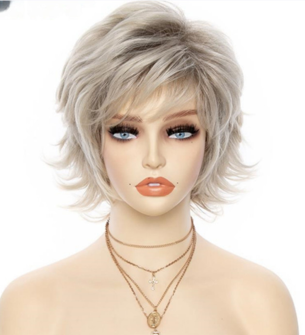 Fashion Women’s Layered Short Brown Blond Red Straight Natural Hair Wigs