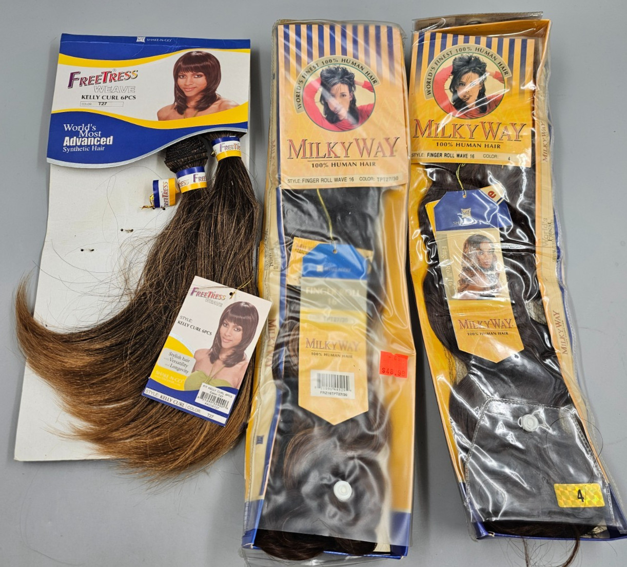 Milky Way 100% Human Hair 16″ Finger Roll Wave + FreeTress Synthetic Kelly Curl