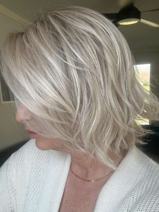NEW IN BOX BELLE TRESS WIG CT-1054 ALICANTE MONO TOP in CRUSHED ALMOND BLONDE R