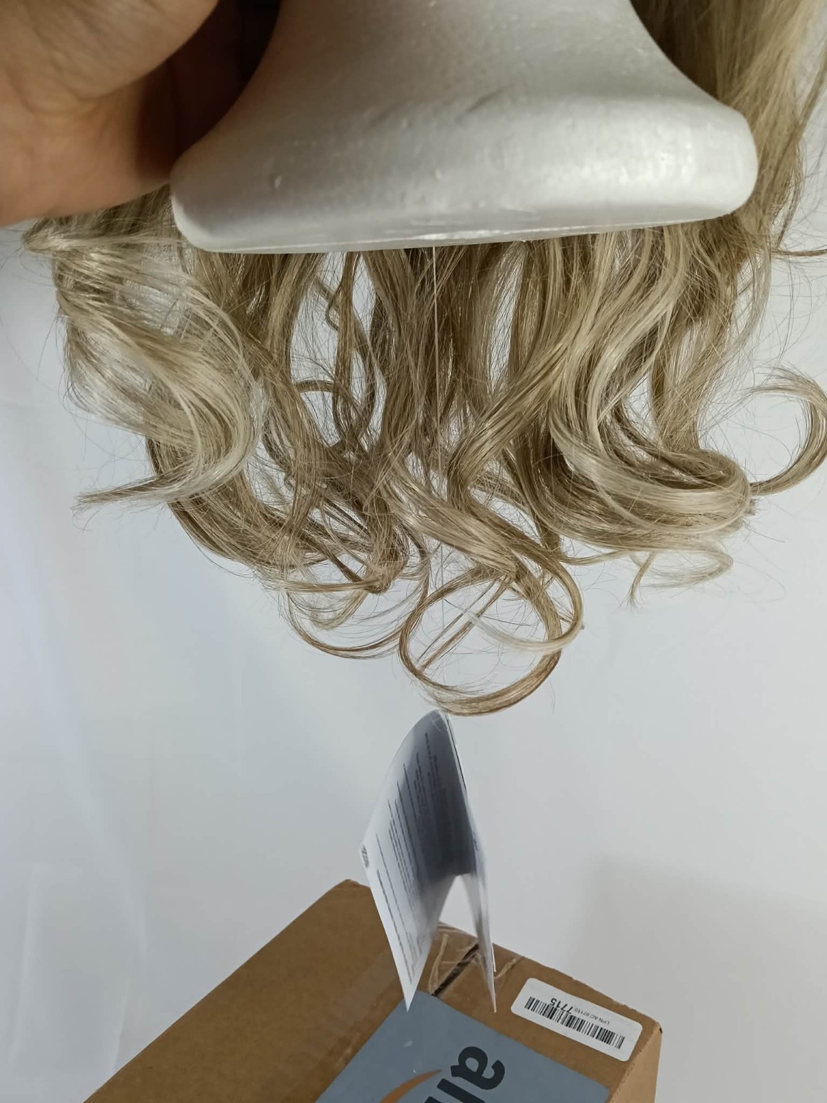 Raquel Welch Long Always Average CAP RL19/23 Biscuit Wig / New, Read*