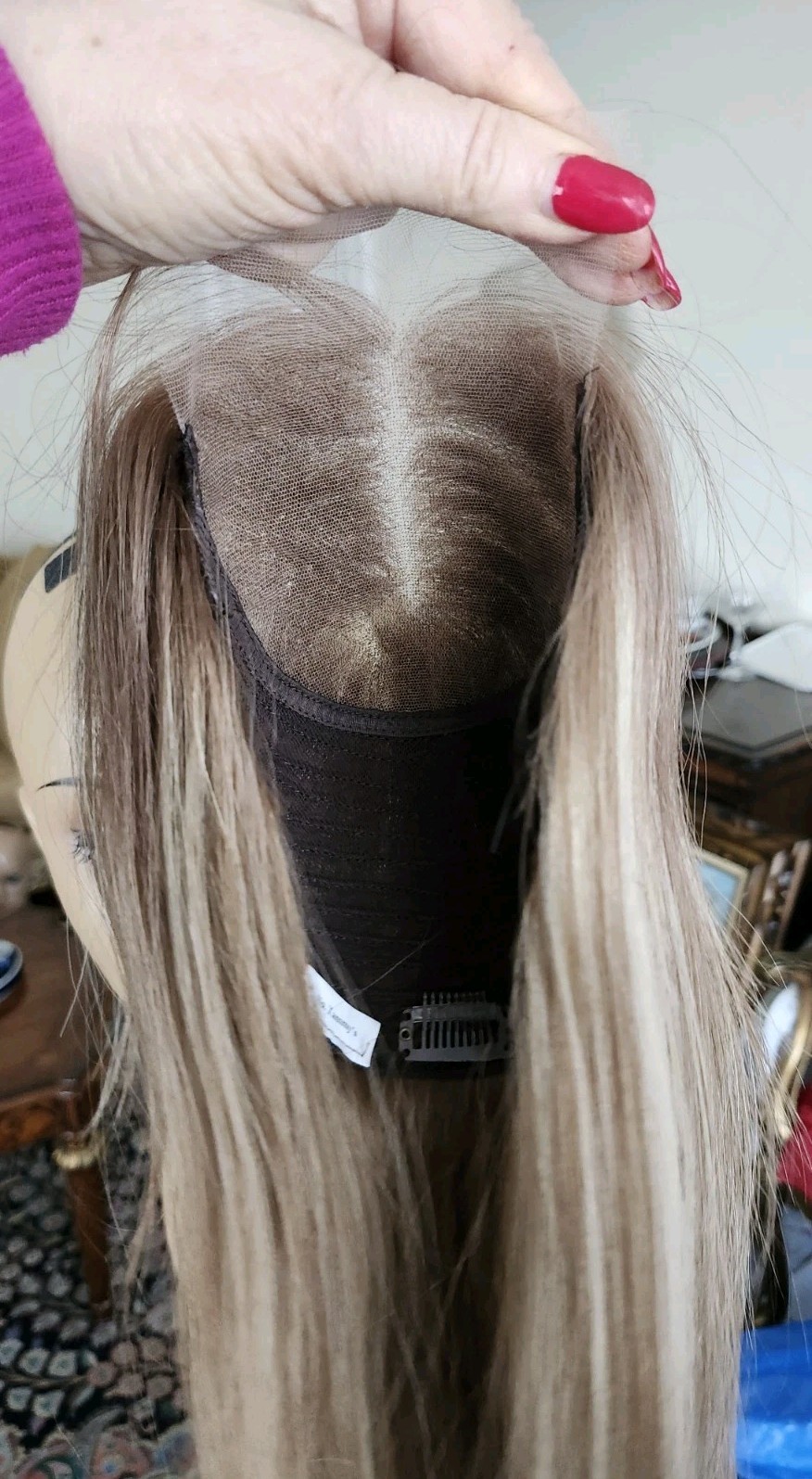 HUMAN HAIR MEDIUM BLONDE WITH DIMENSIONS LACE TOPPER 8″X8″ 22” LONG