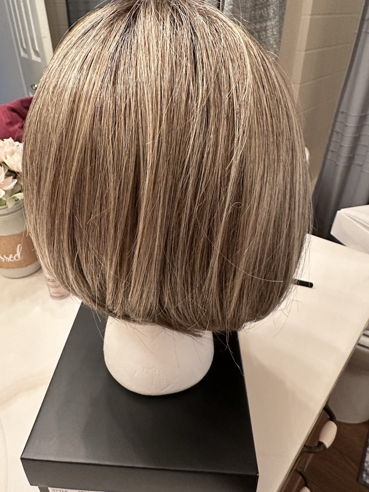 Tony of Beverly Arya Bob Wig Synthetic Rooted Sand Stone 7in