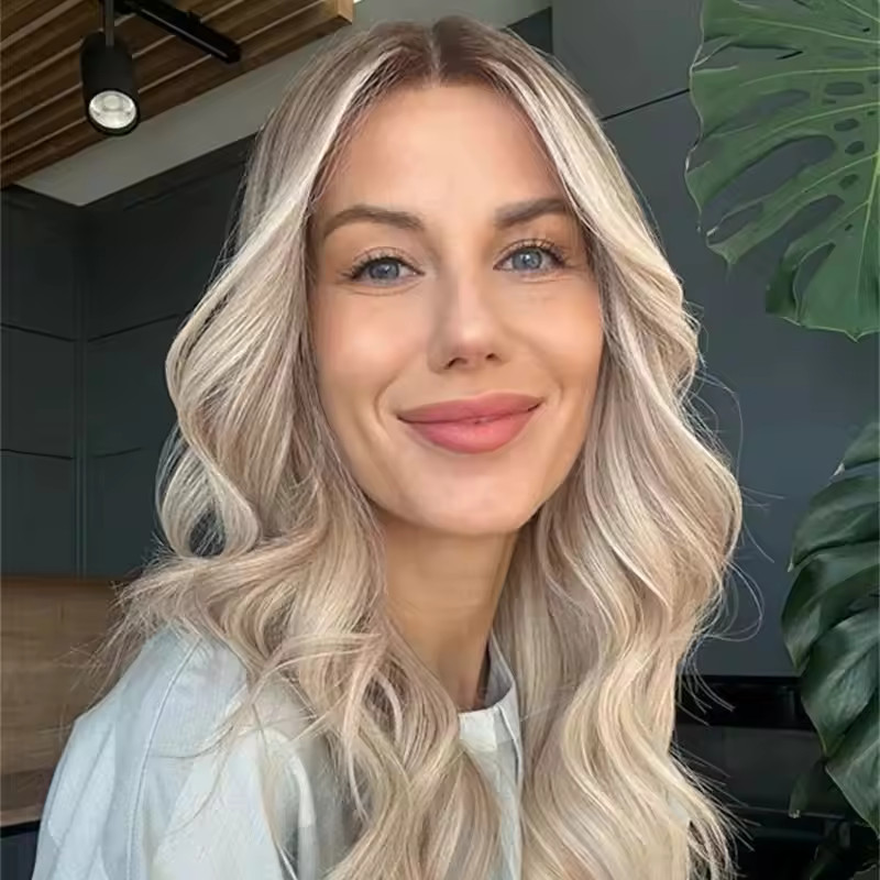 18Inch OmbrePlatinum Blonde Highlights 100% Human Hair 13×4 Lace Front Wigs