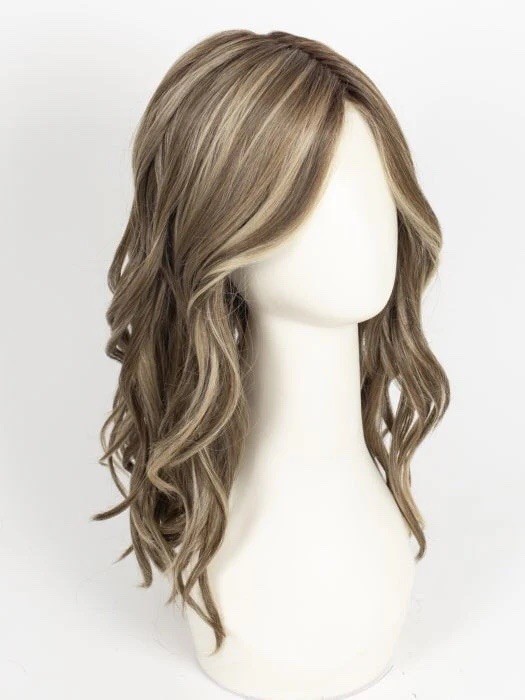 Raquel Welch Wig New In Box Day To Date SS10/22 Shaded Iced Cappuccino Only One